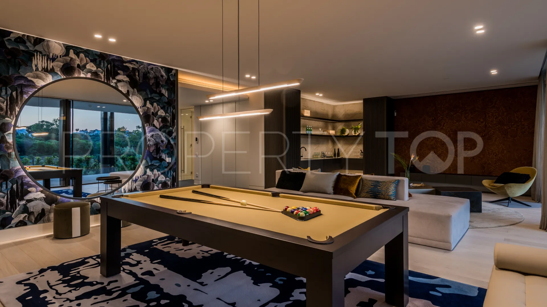 6 bedrooms villa for sale in El Herrojo