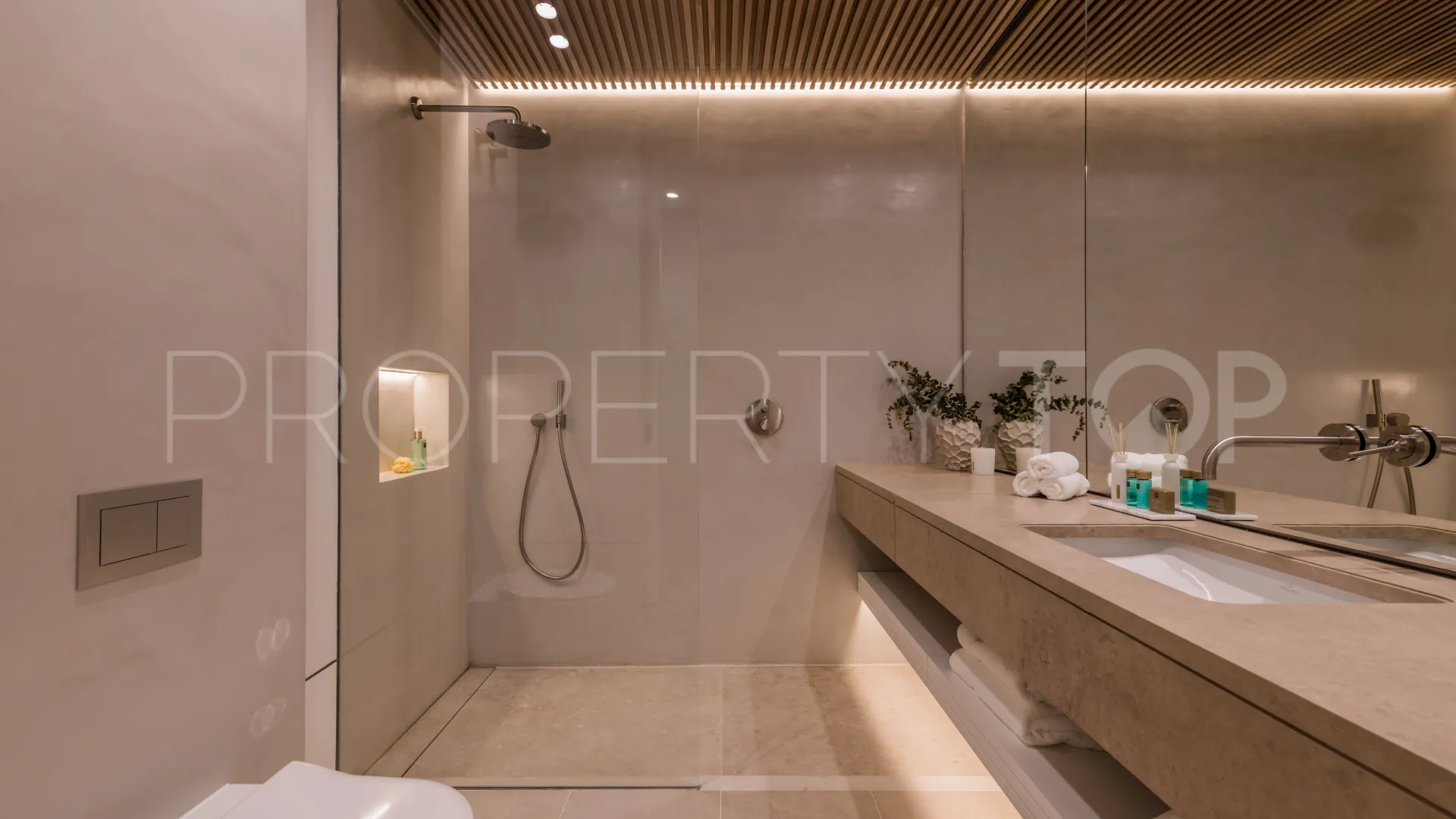 6 bedrooms villa for sale in El Herrojo