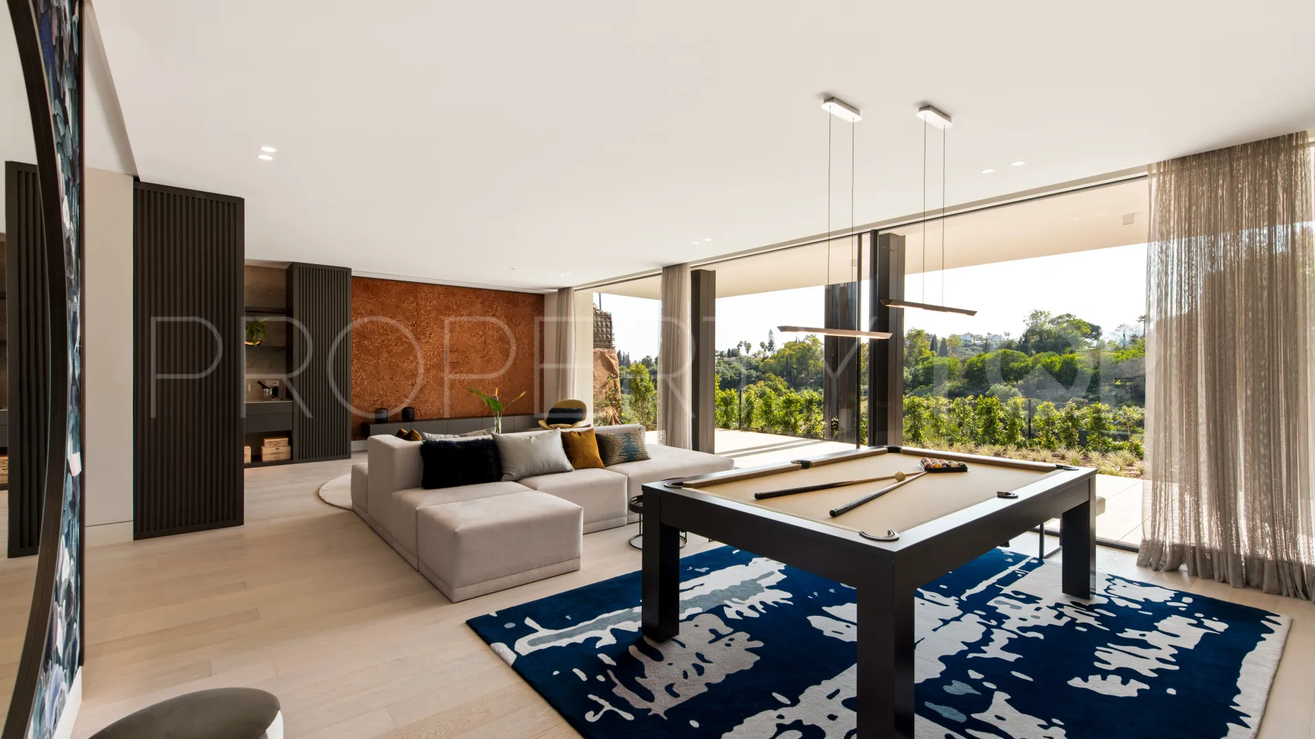 6 bedrooms villa for sale in El Herrojo