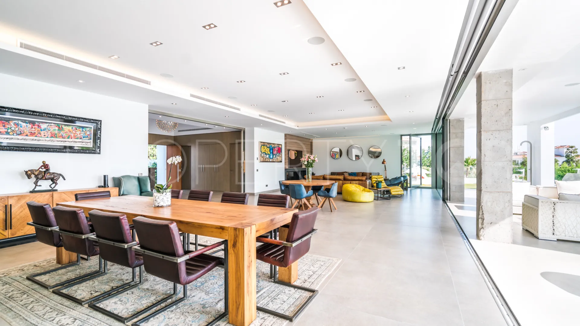 Villa en venta de 9 dormitorios en Nueva Andalucia