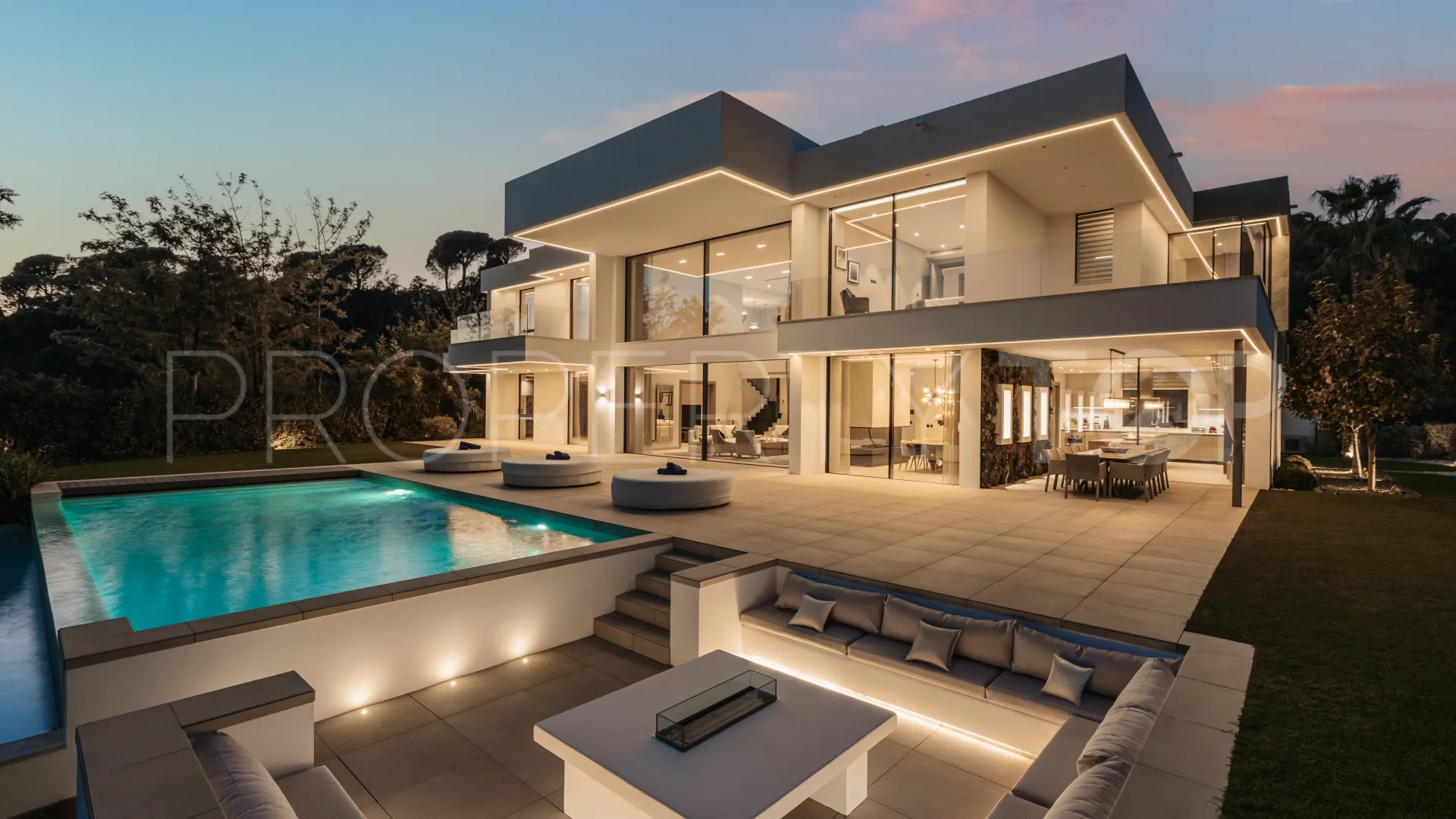 Villa in El Madroñal for sale