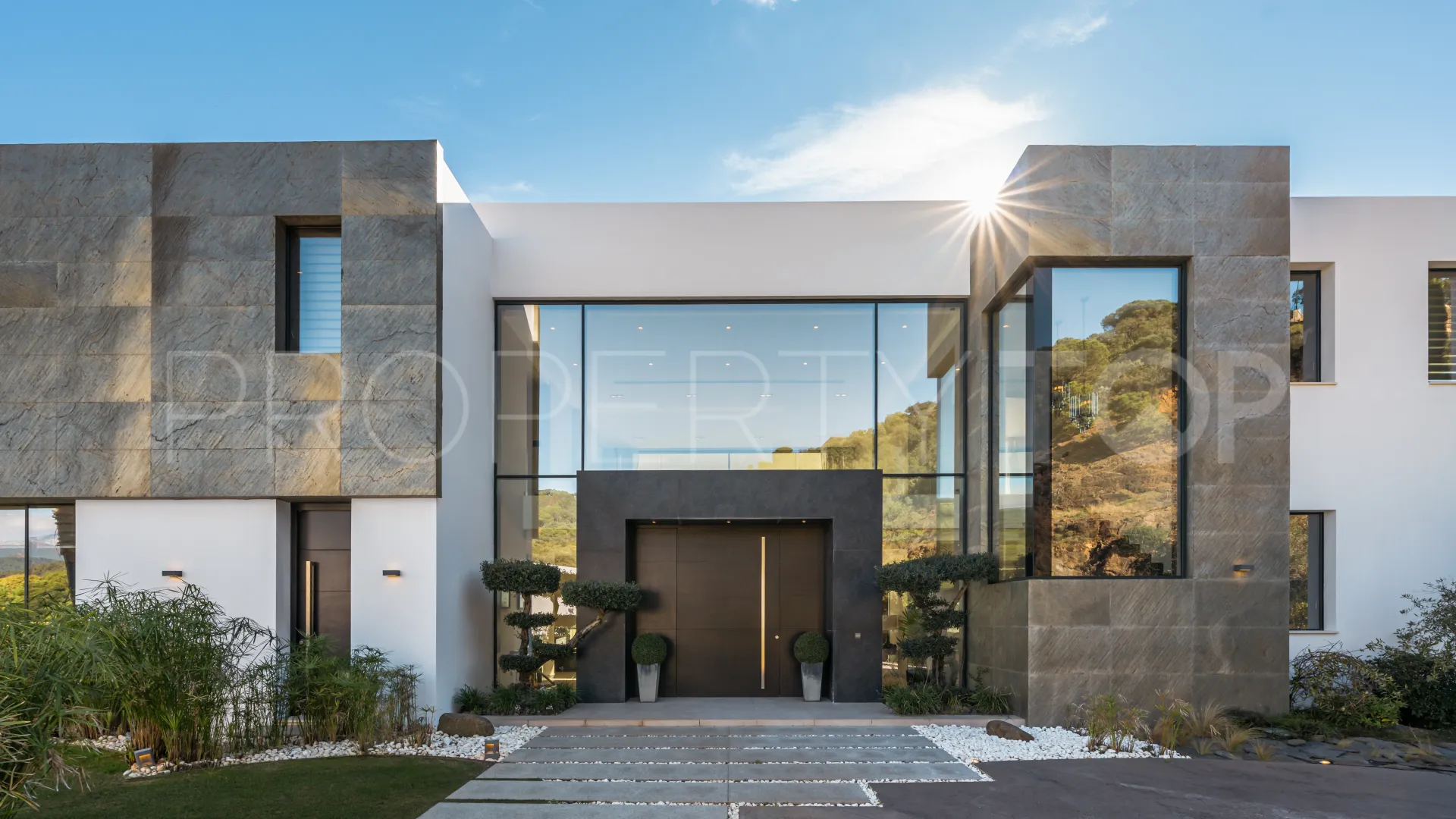 Villa in El Madroñal for sale