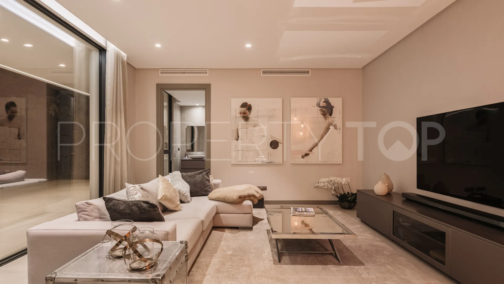 Villa in El Madroñal for sale
