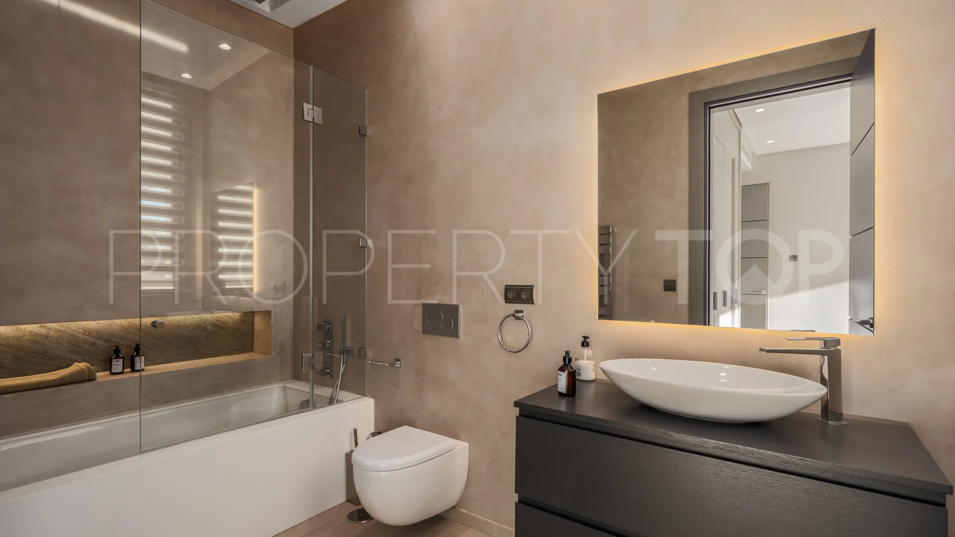 Villa in El Madroñal for sale