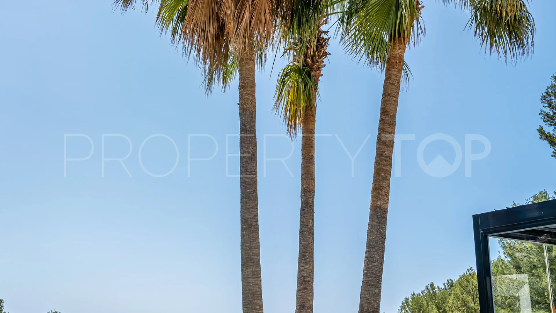 Comprar villa en Pinares de San Antón de 4 dormitorios