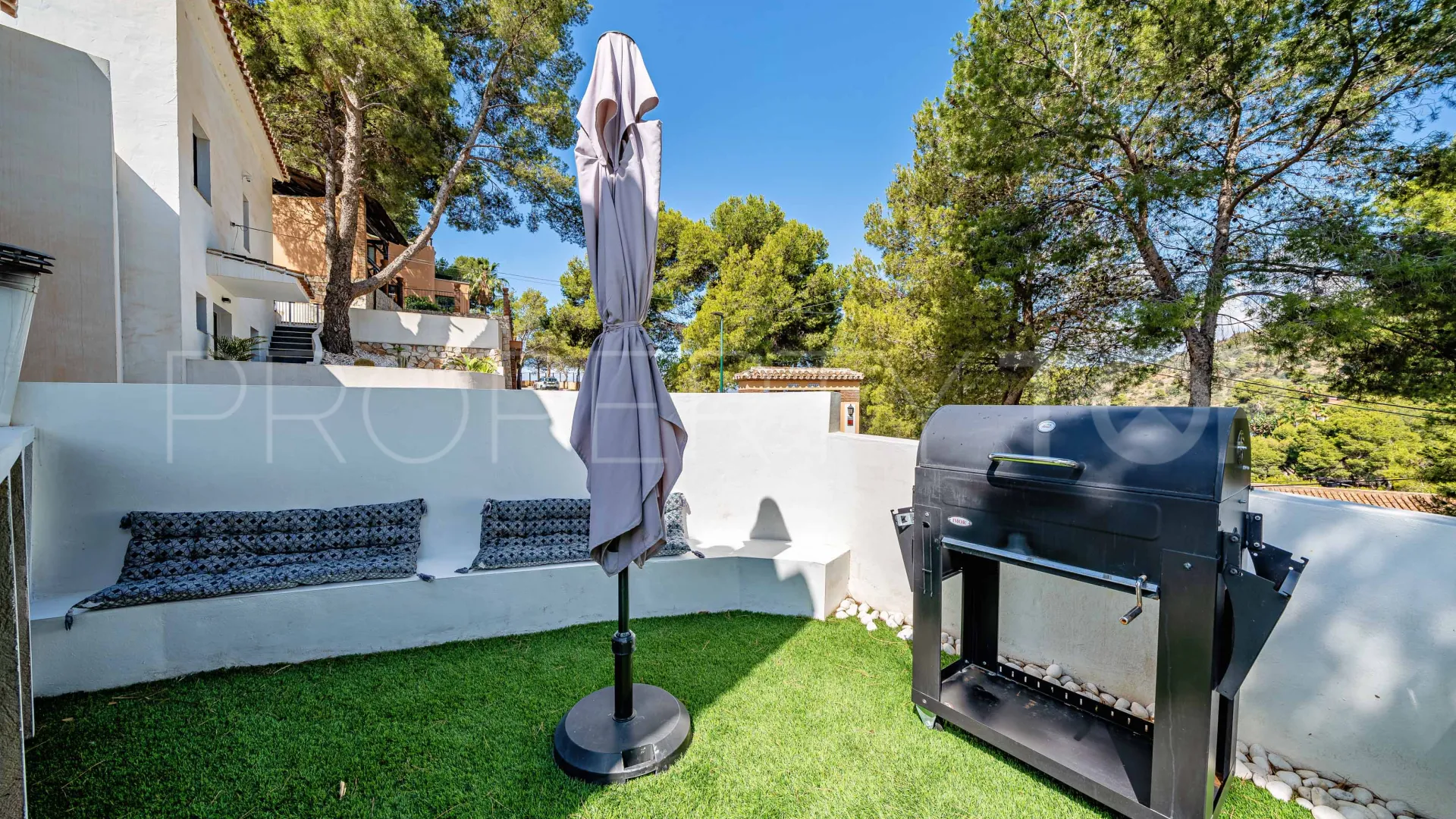 Comprar villa en Pinares de San Antón de 4 dormitorios
