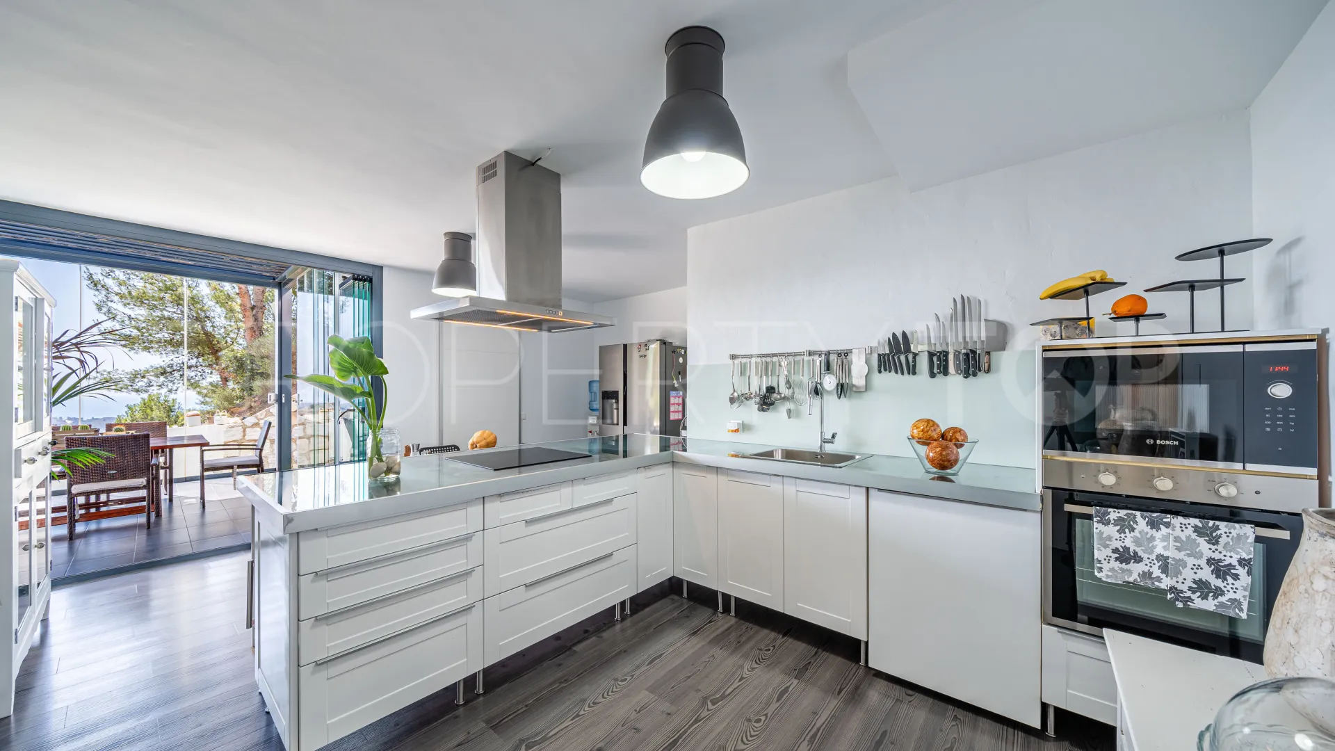 Comprar villa en Pinares de San Antón de 4 dormitorios