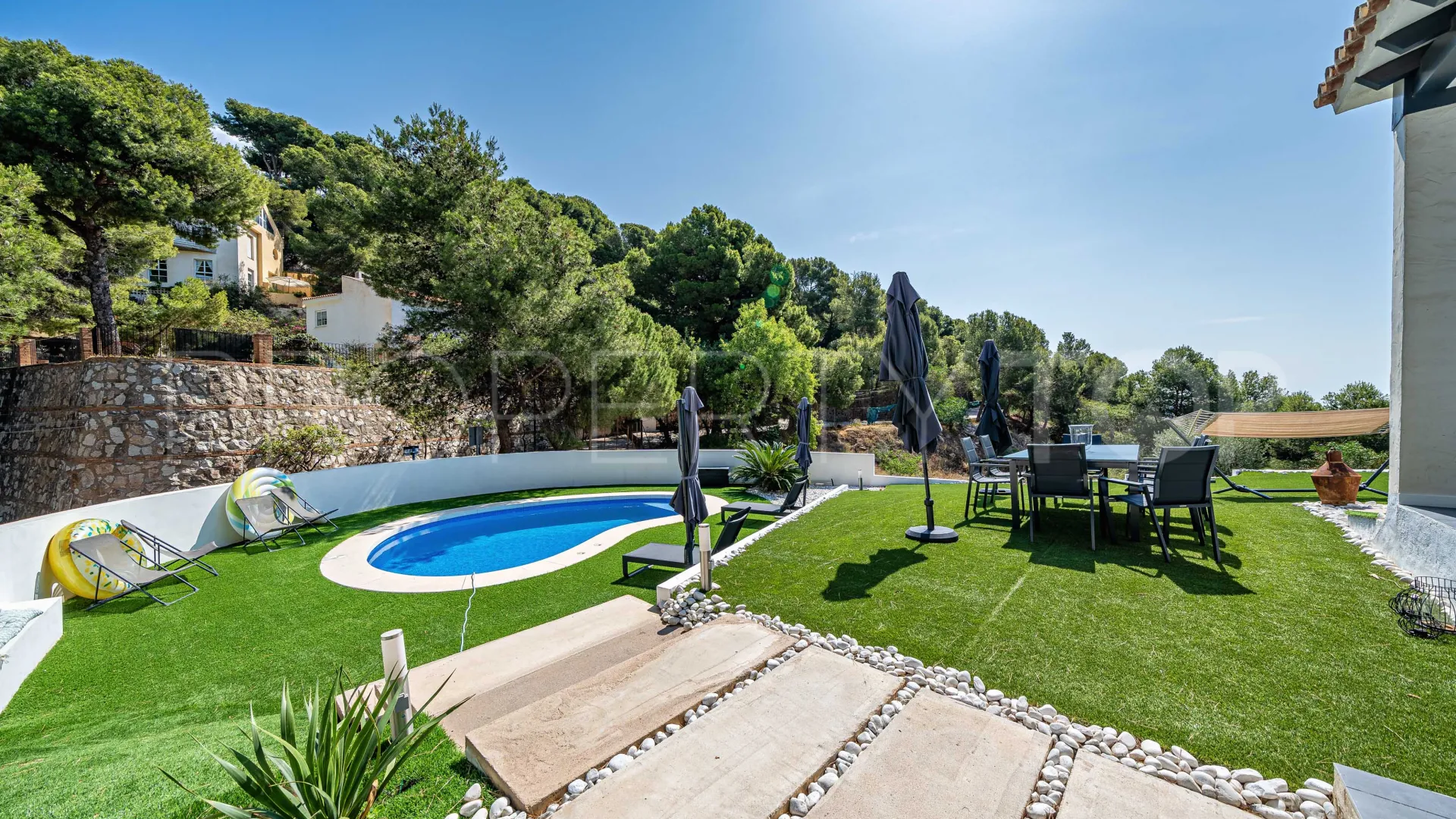 Comprar villa en Pinares de San Antón de 4 dormitorios