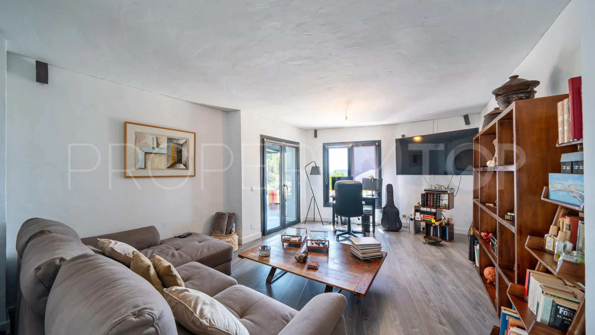 Comprar villa en Pinares de San Antón de 4 dormitorios