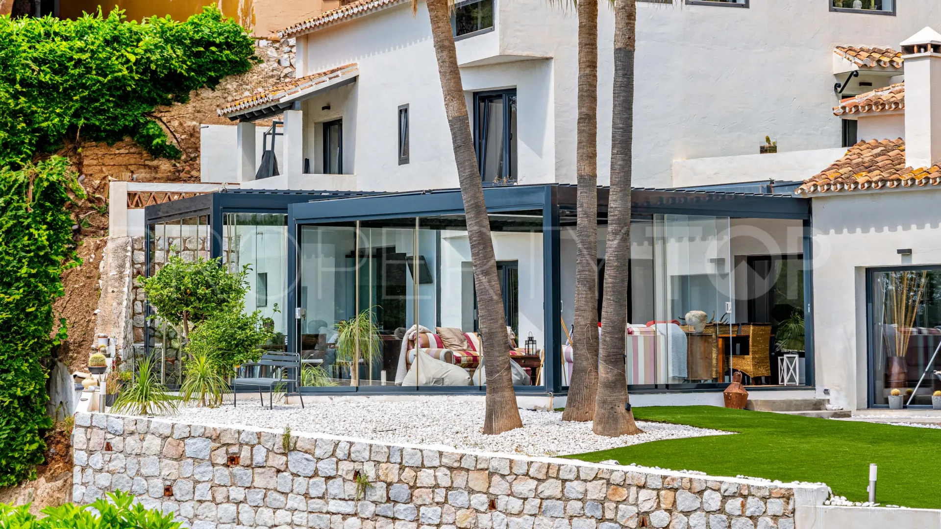 Comprar villa en Pinares de San Antón de 4 dormitorios
