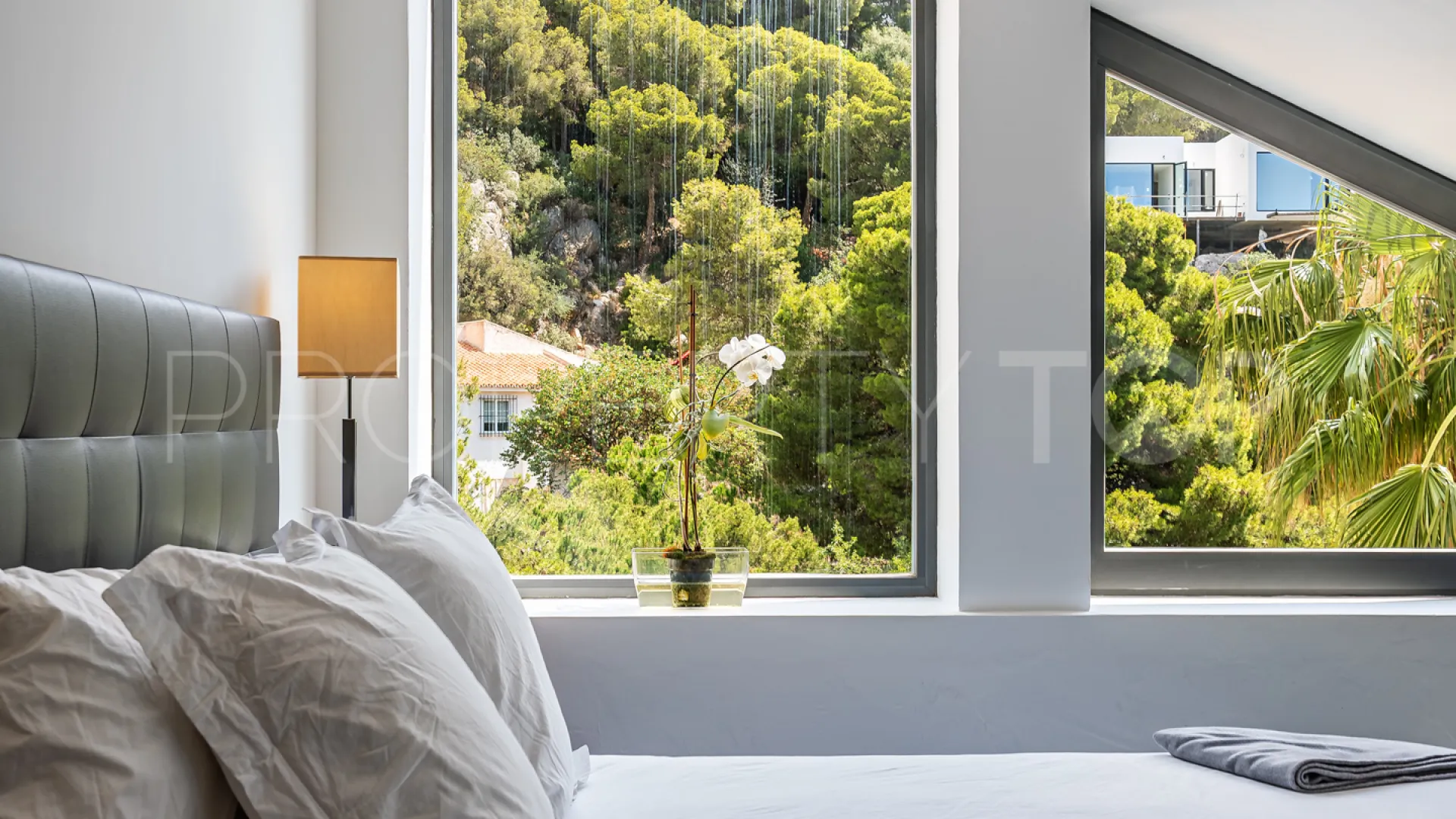 Comprar villa en Pinares de San Antón de 4 dormitorios