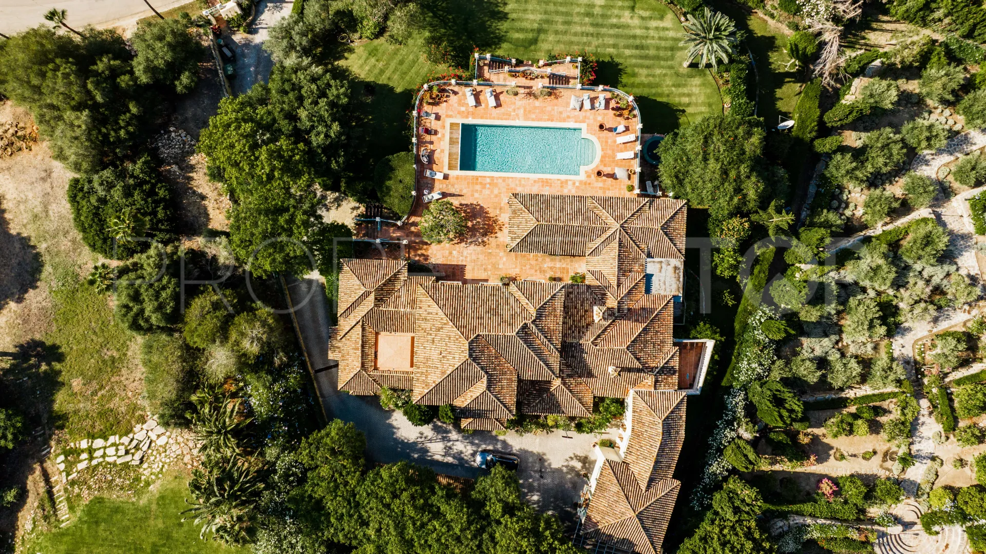 For sale villa in Sotogrande with 9 bedrooms
