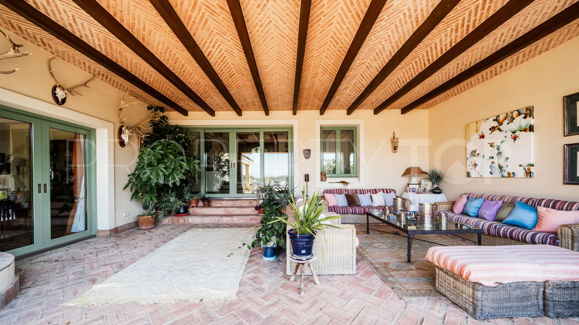 For sale villa in Sotogrande with 9 bedrooms