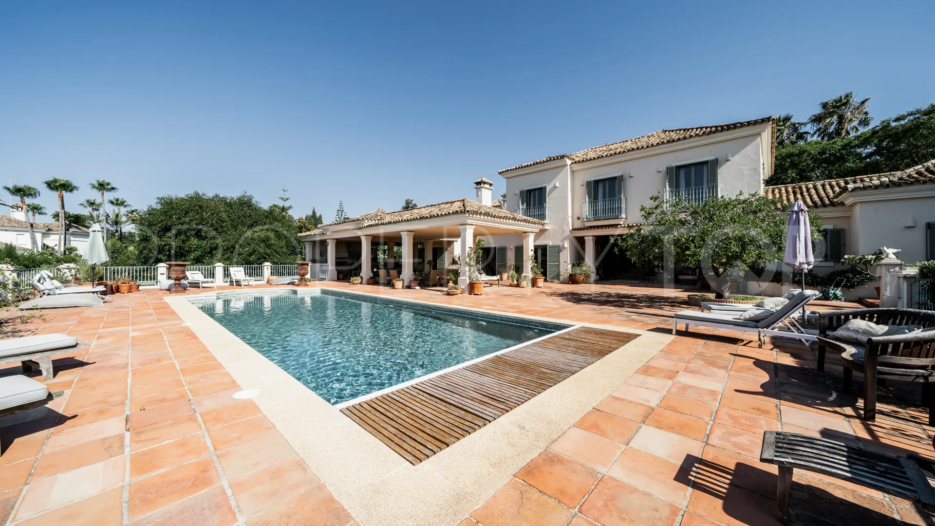 For sale villa in Sotogrande with 9 bedrooms
