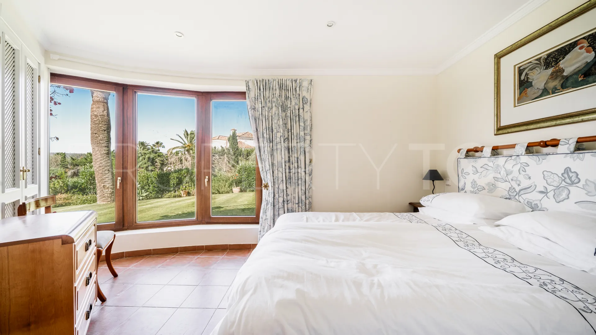 For sale villa in Sotogrande with 9 bedrooms
