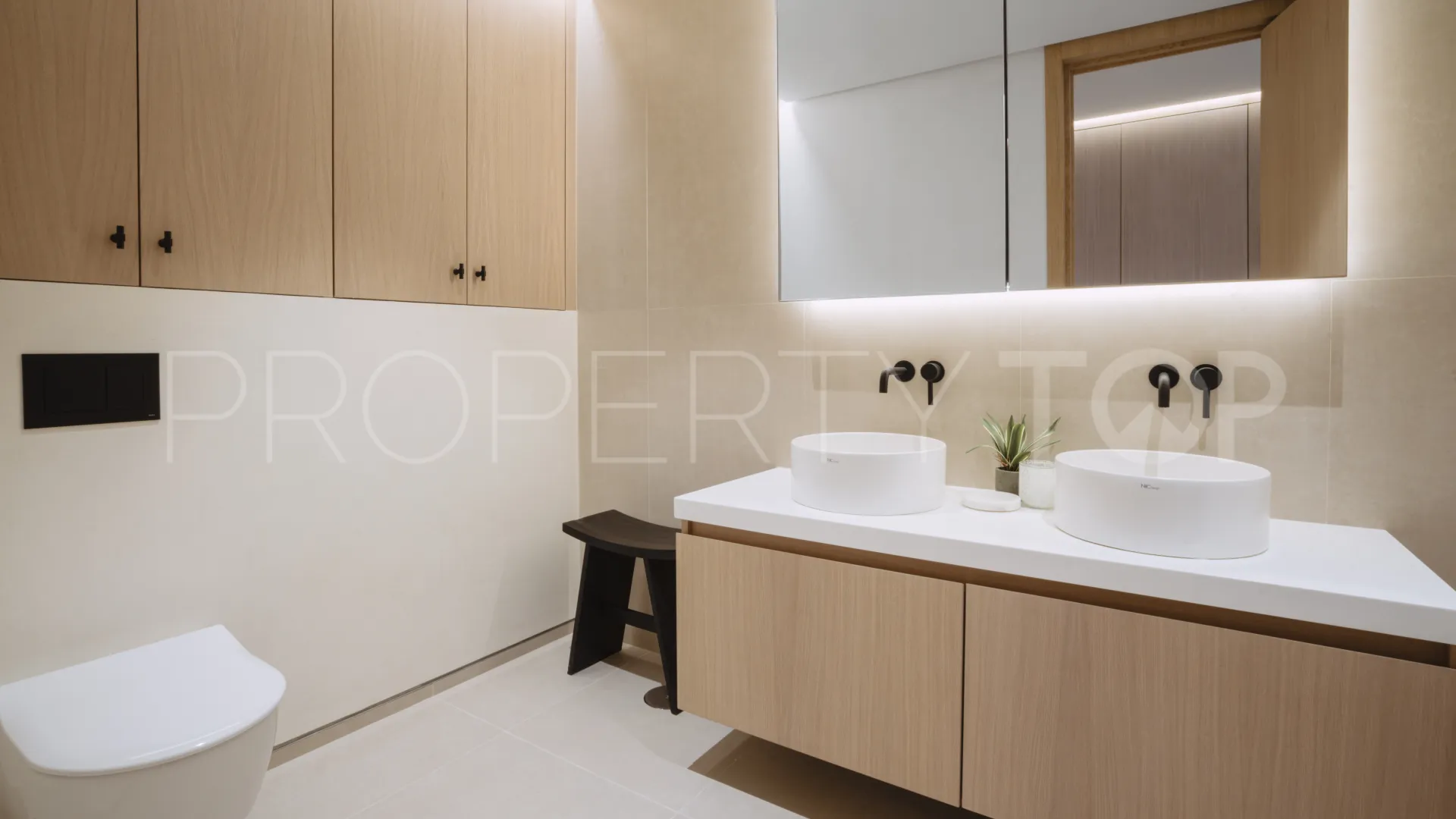 Atico duplex en venta con 4 dormitorios en Malaga