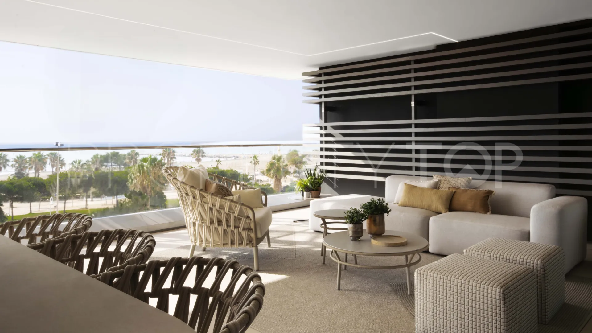 Atico duplex en venta con 4 dormitorios en Malaga