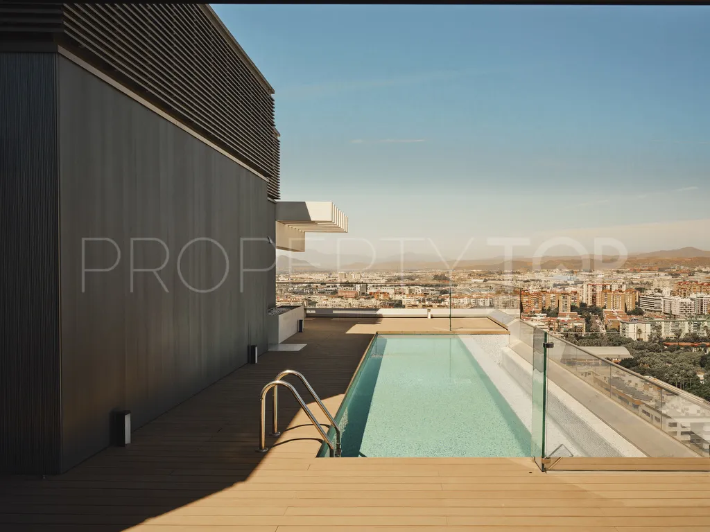 Atico duplex en venta con 4 dormitorios en Malaga