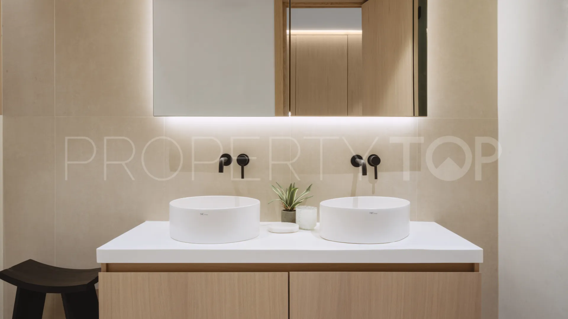 Atico duplex en venta con 4 dormitorios en Malaga