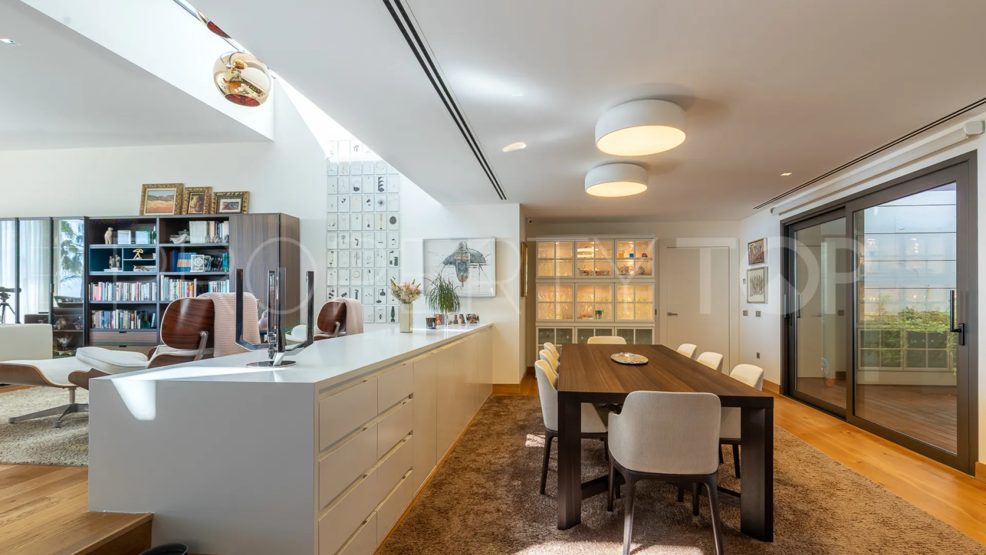 Villa con 8 dormitorios en venta en Malaga - Este