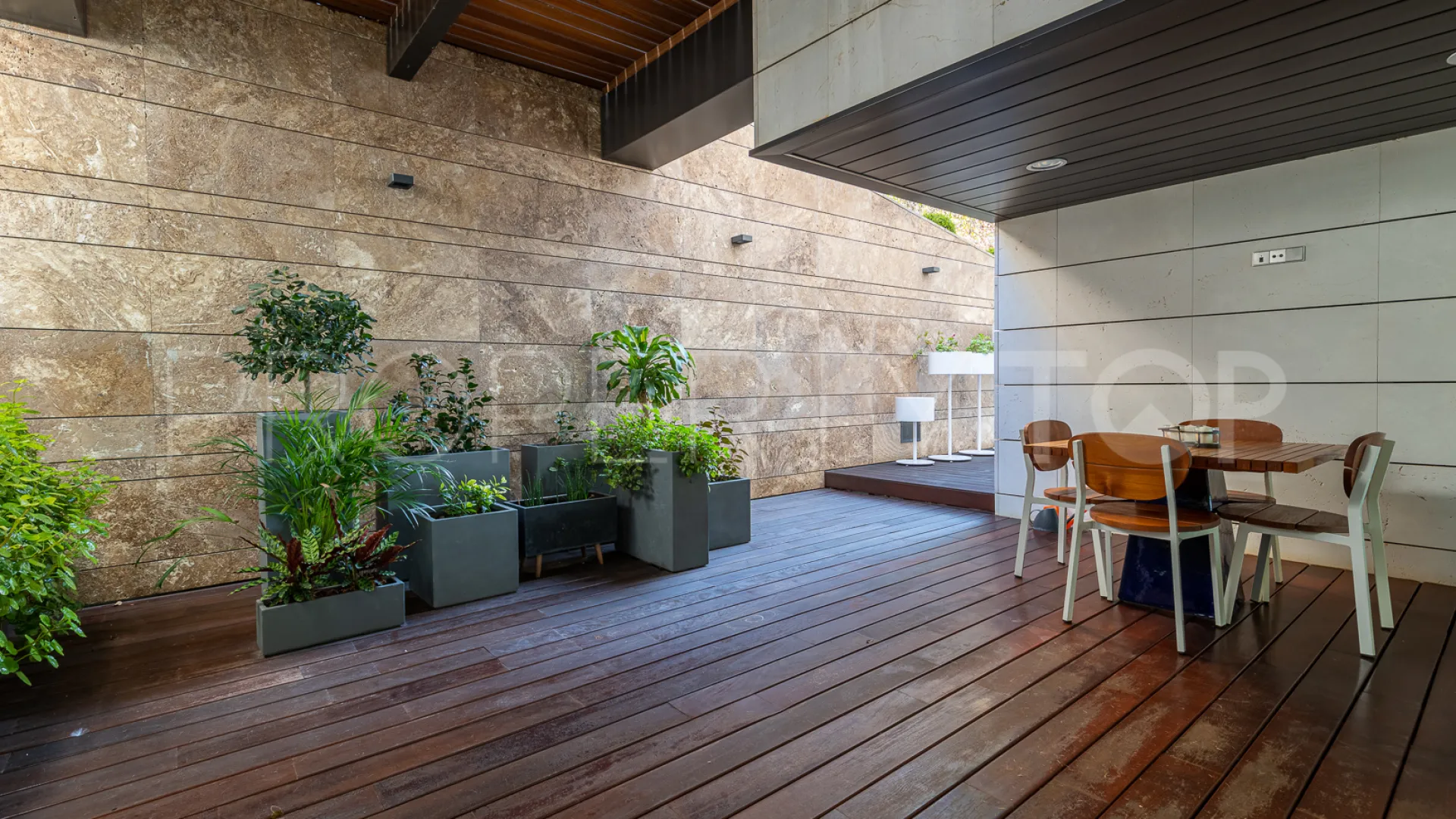 Villa con 8 dormitorios en venta en Malaga - Este