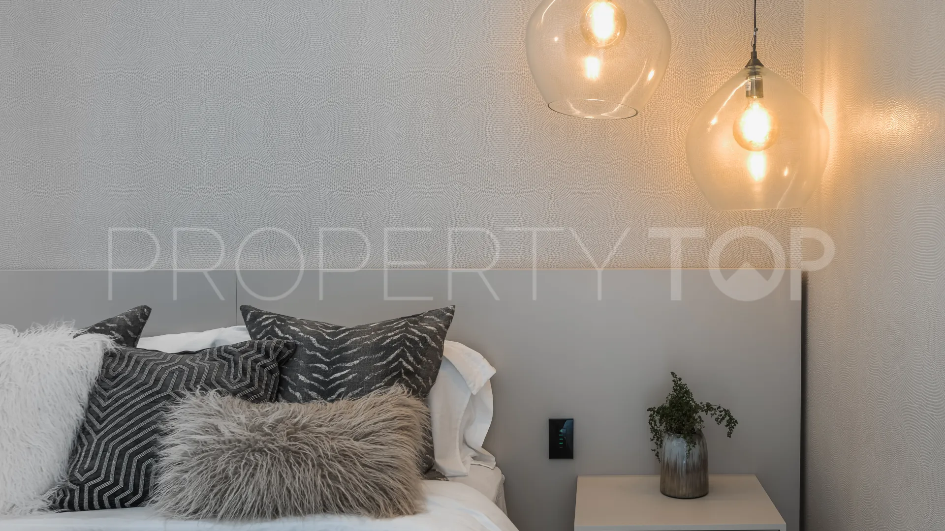 Apartamento en venta en Marbella - Puerto Banus