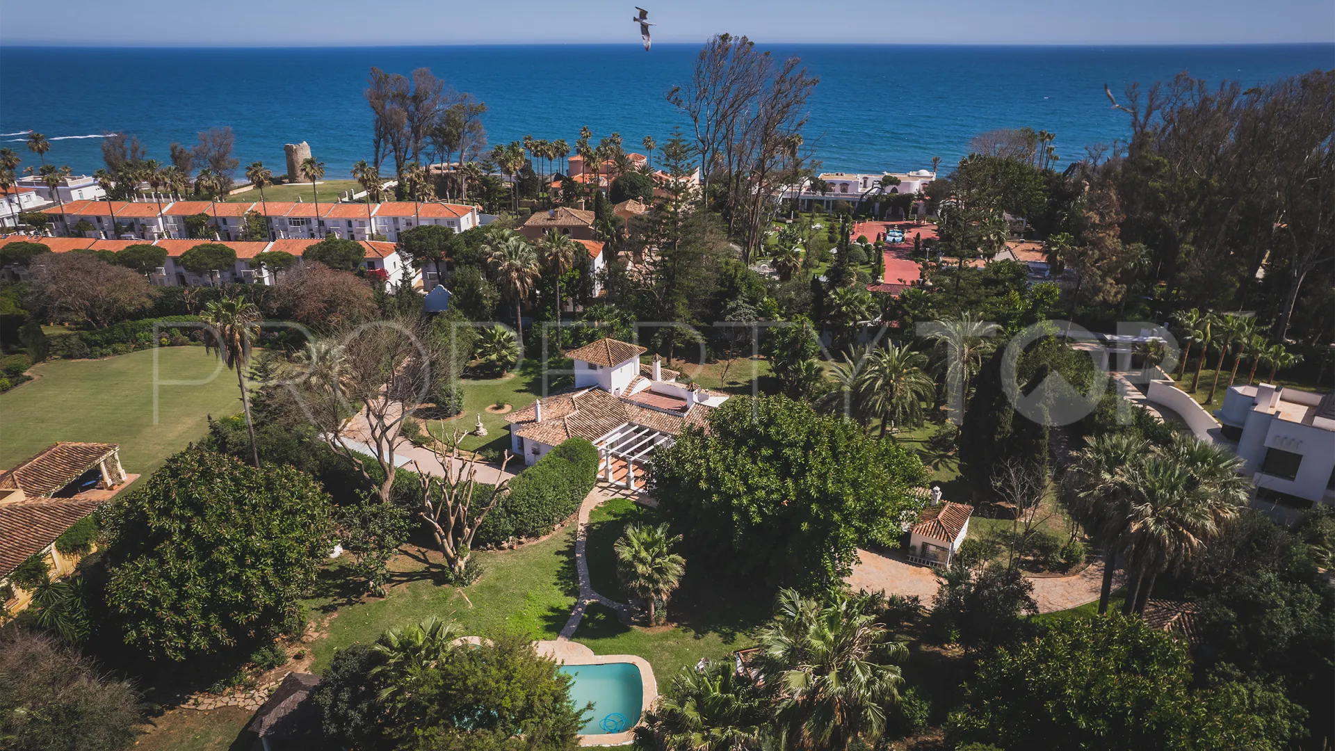 Parcela a la venta en Guadalmina Baja