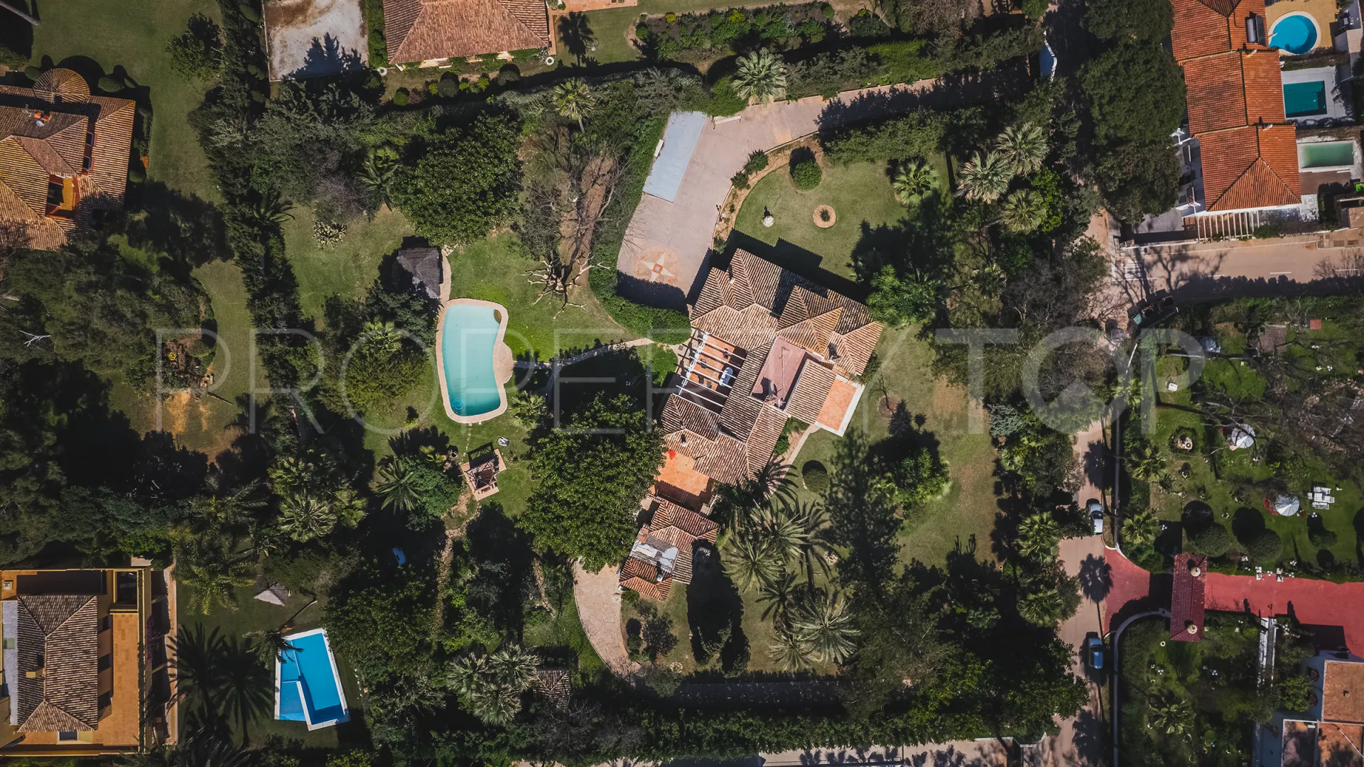 Parcela a la venta en Guadalmina Baja