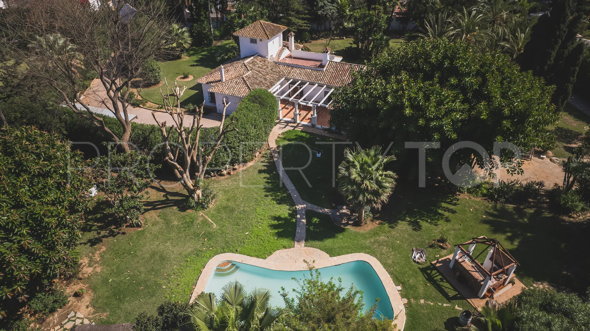 Parcela a la venta en Guadalmina Baja