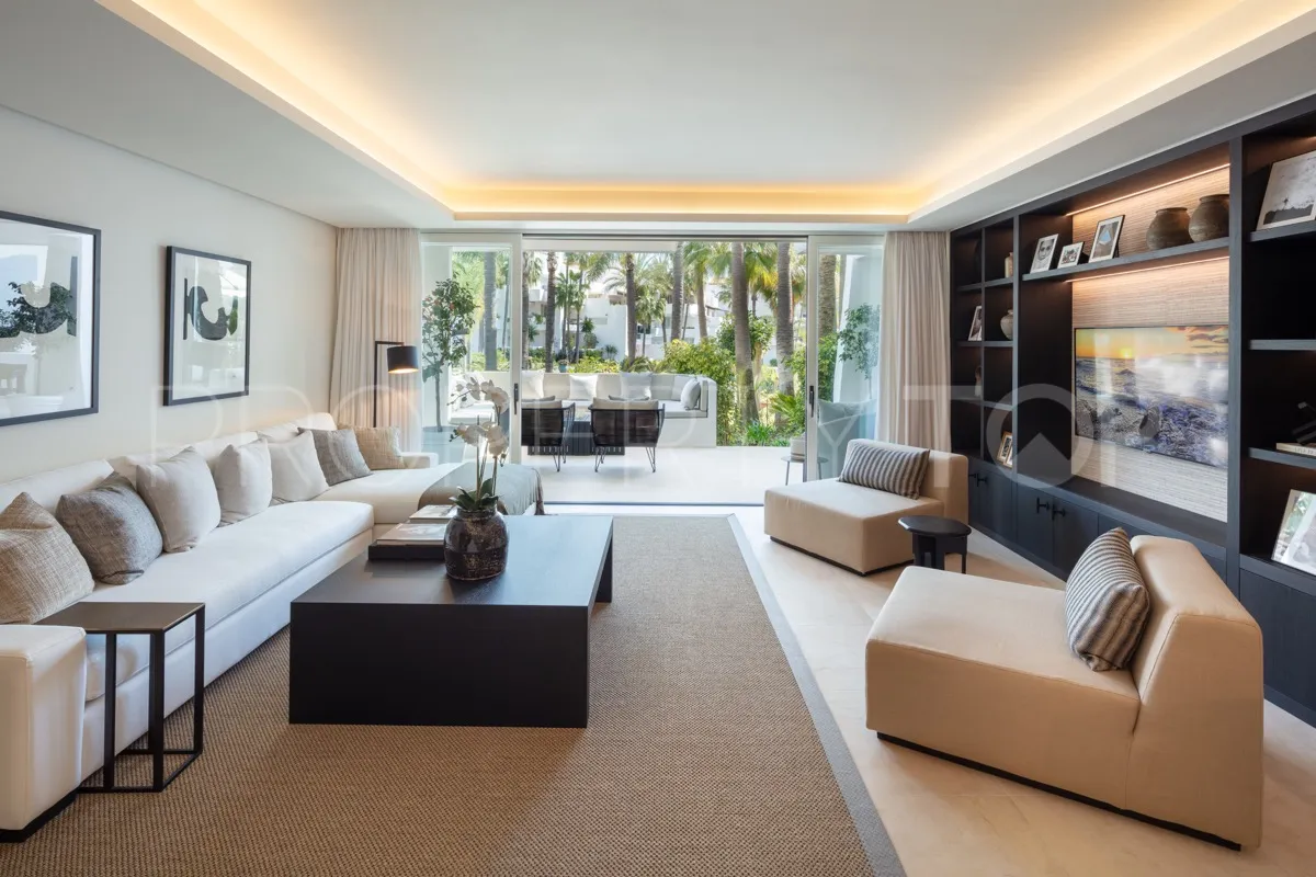 Comprar apartamento de 3 dormitorios en Puente Romano