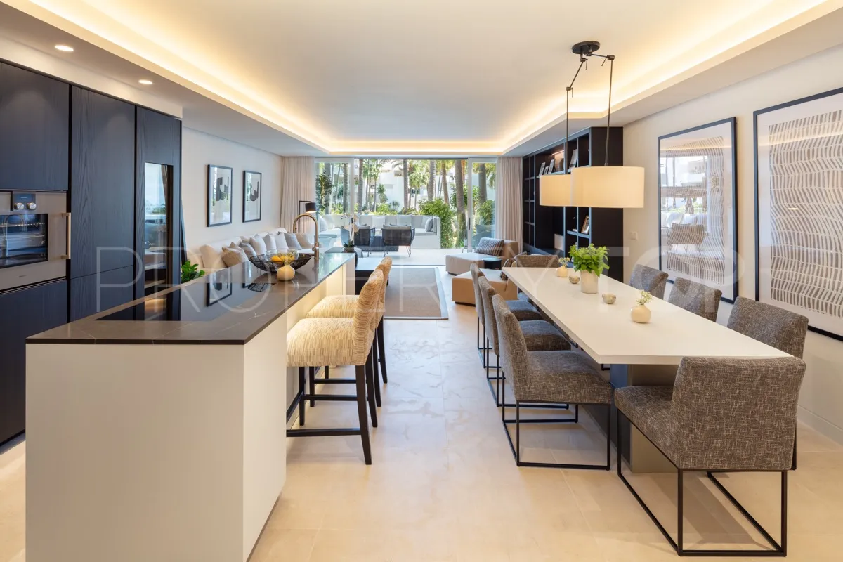 Comprar apartamento de 3 dormitorios en Puente Romano
