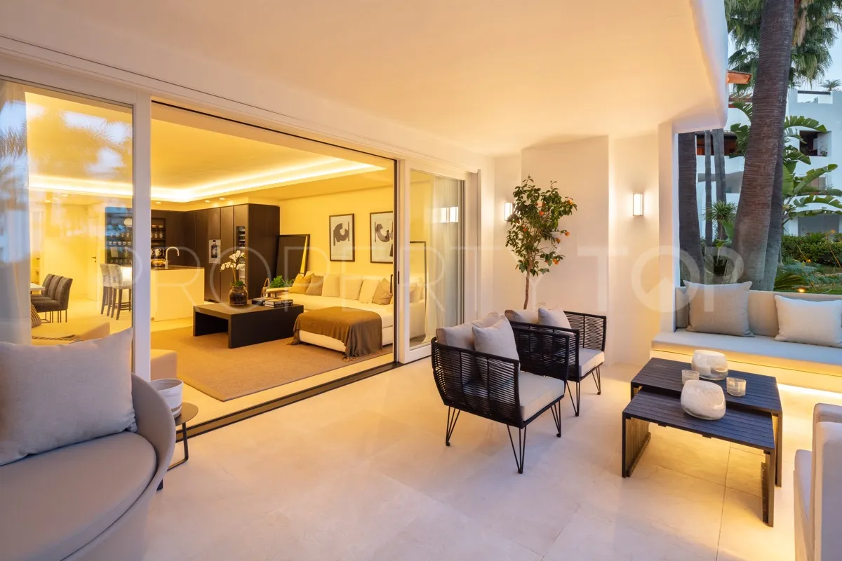 Comprar apartamento de 3 dormitorios en Puente Romano