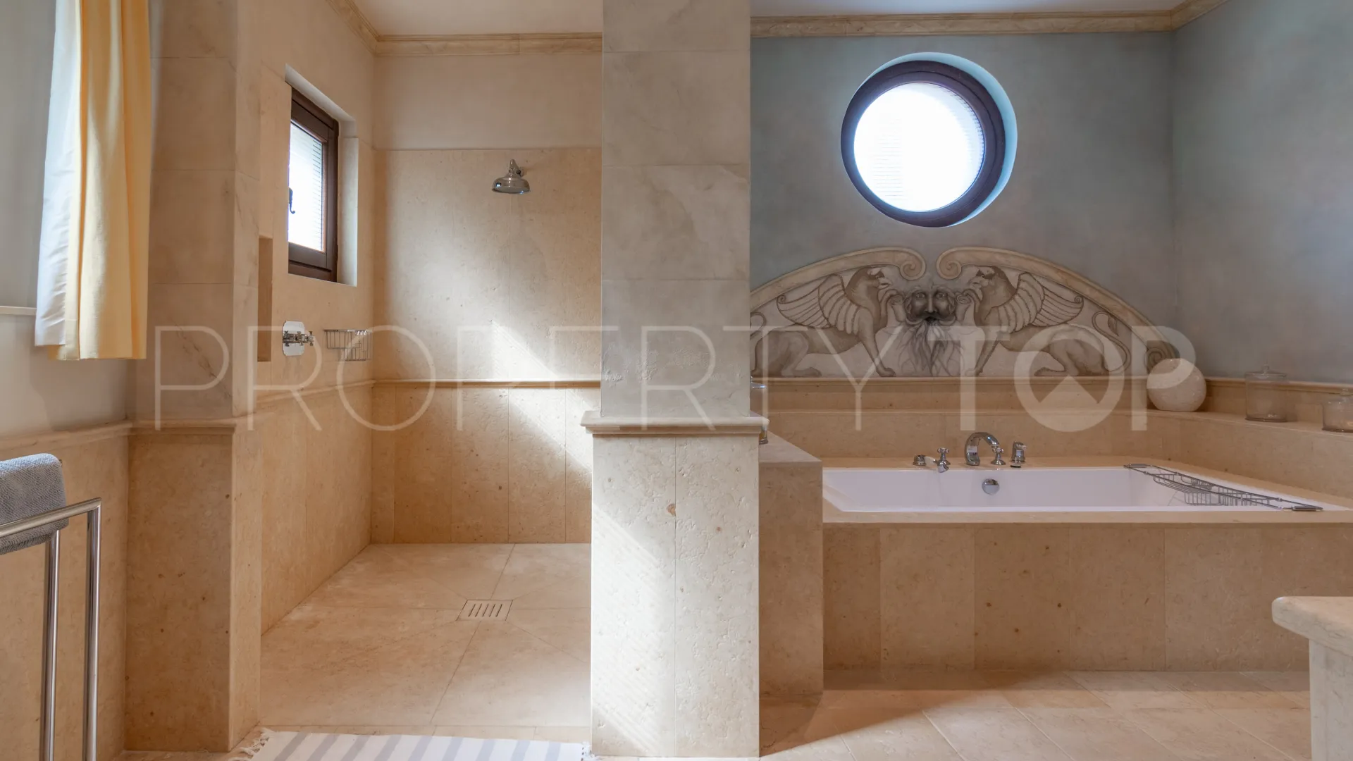 Sotogrande Alto, villa con 7 dormitorios a la venta