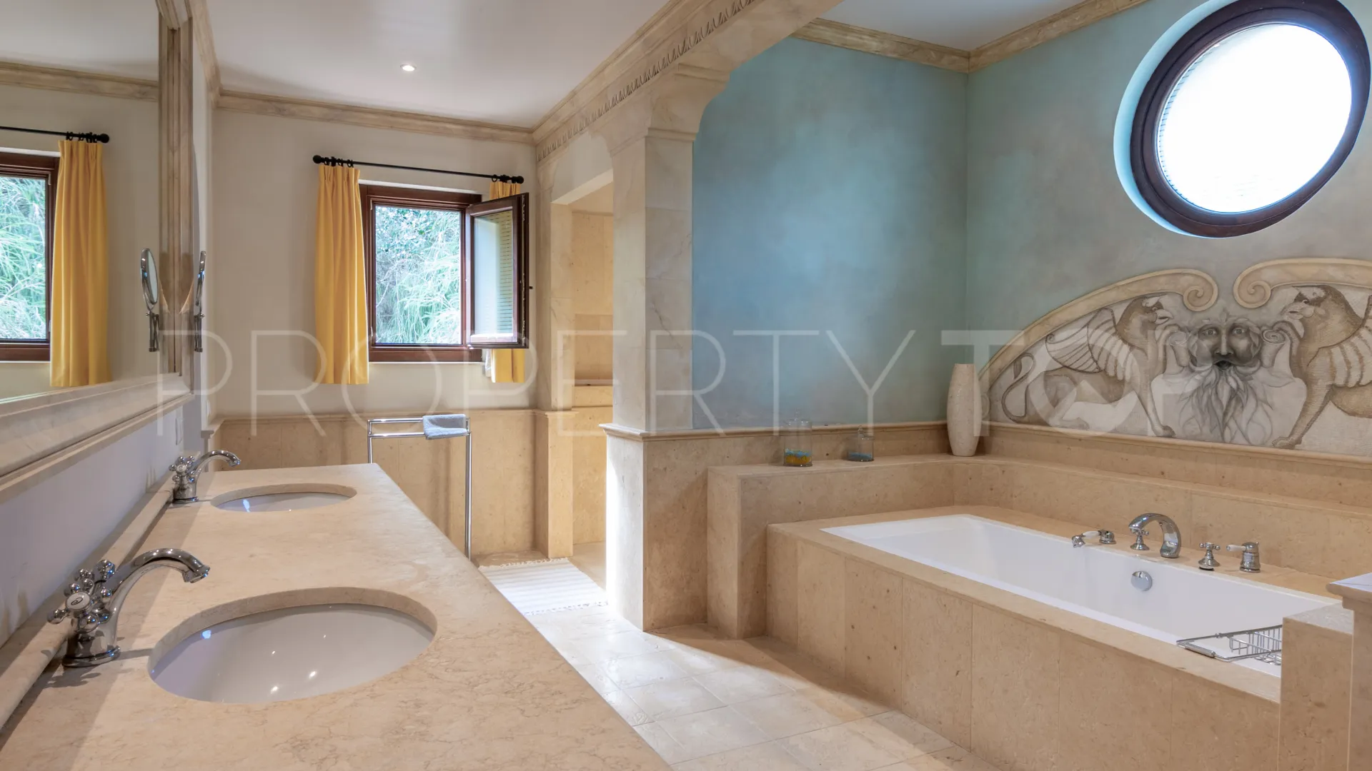 Sotogrande Alto, villa con 7 dormitorios a la venta