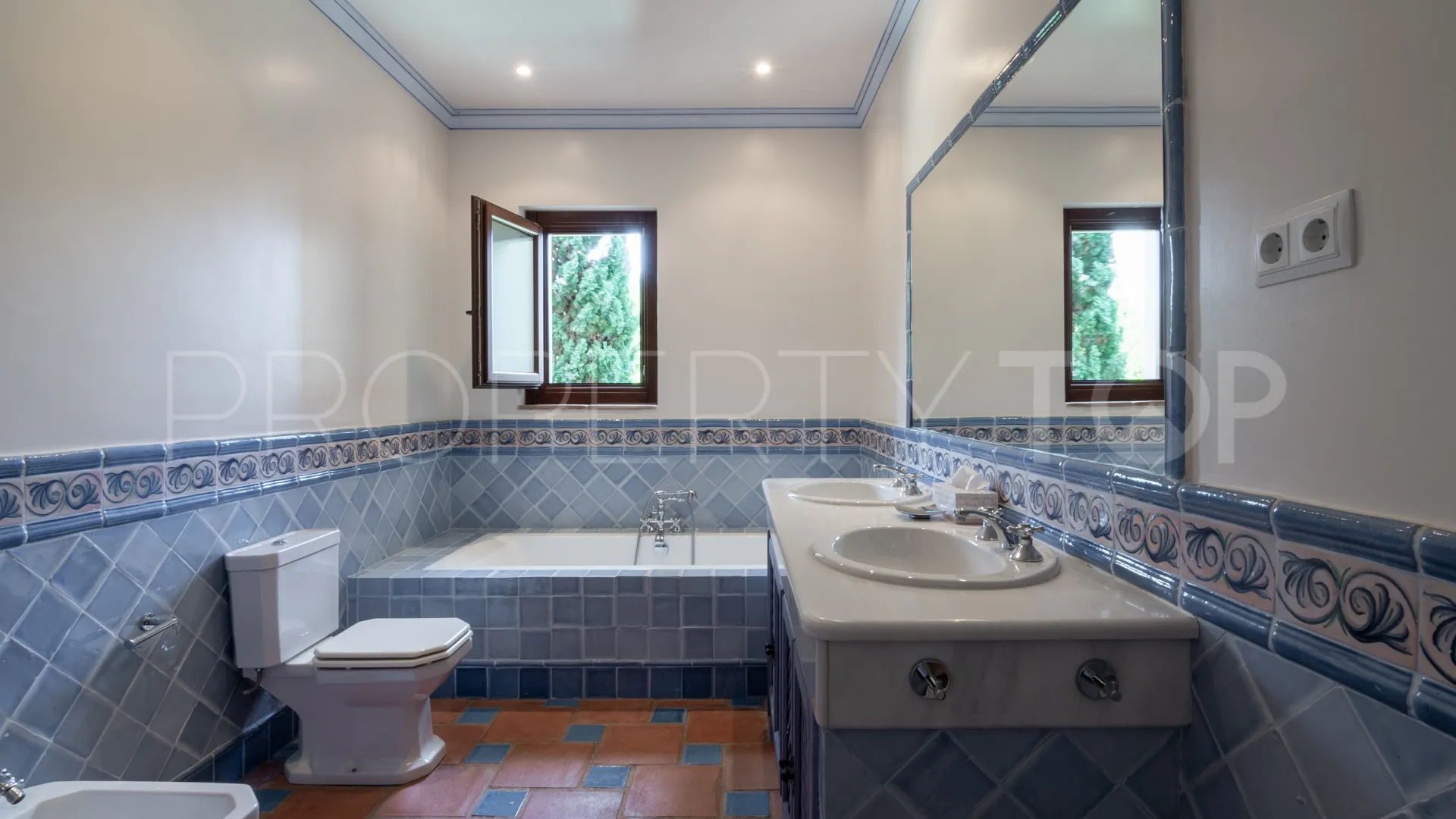 Sotogrande Alto, villa con 7 dormitorios a la venta