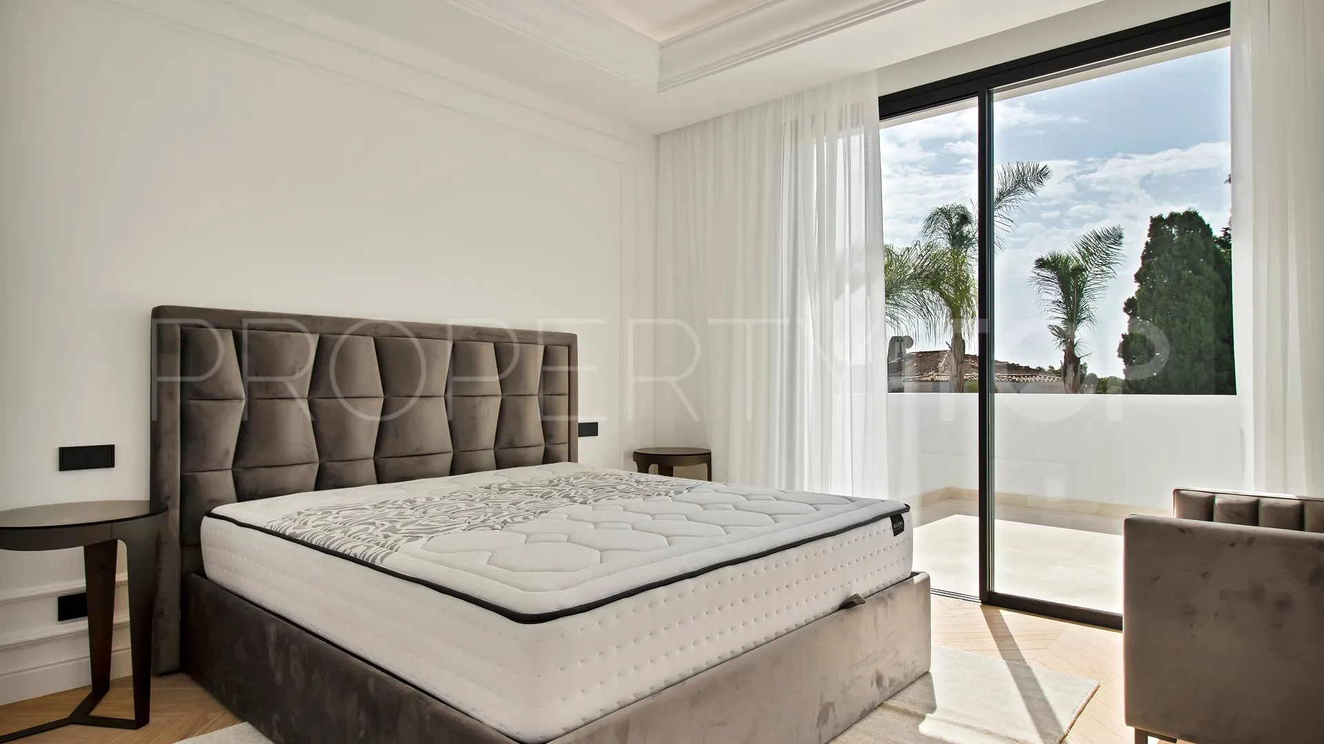 For sale Golden Mile villa