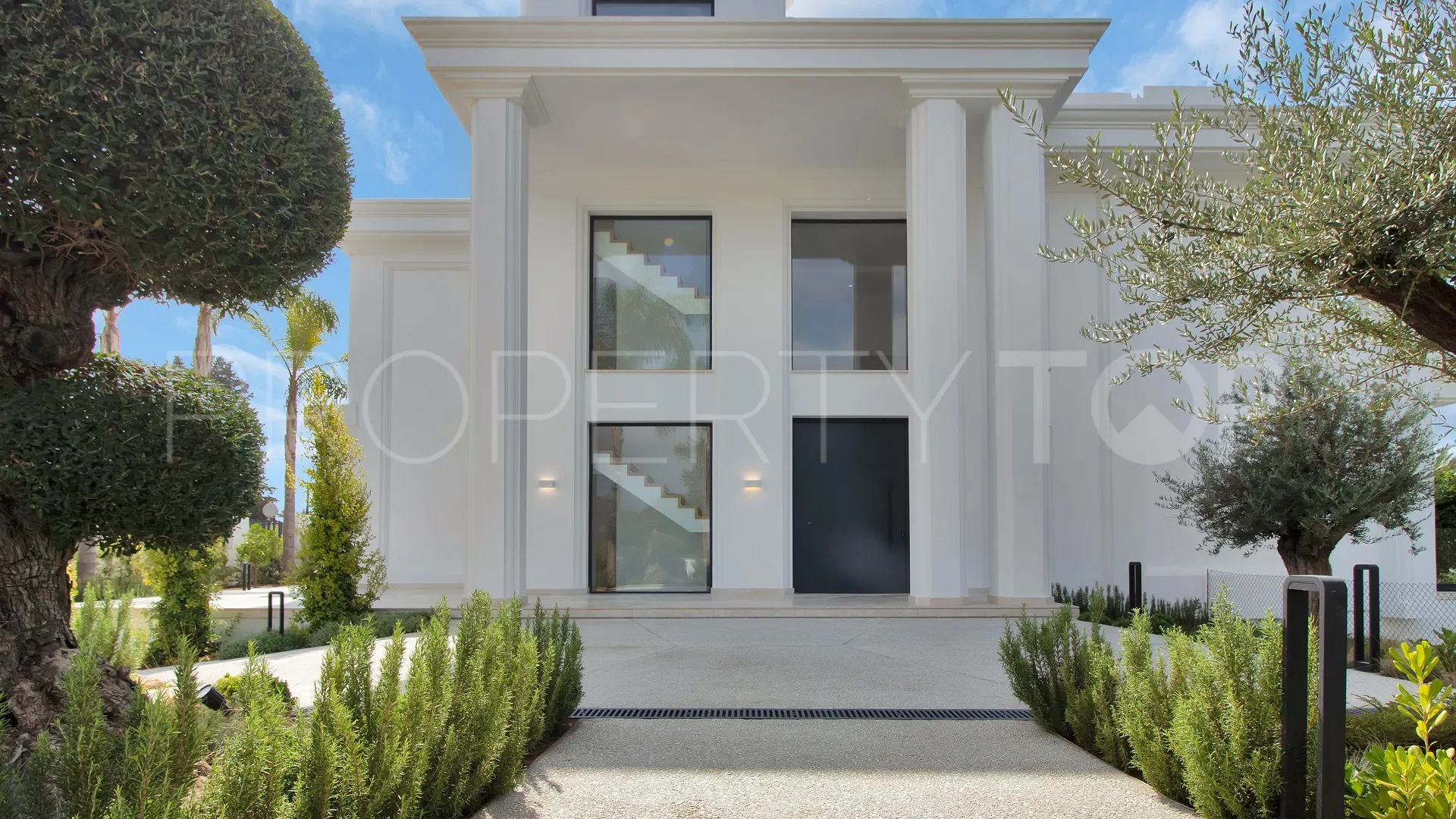 For sale Golden Mile villa