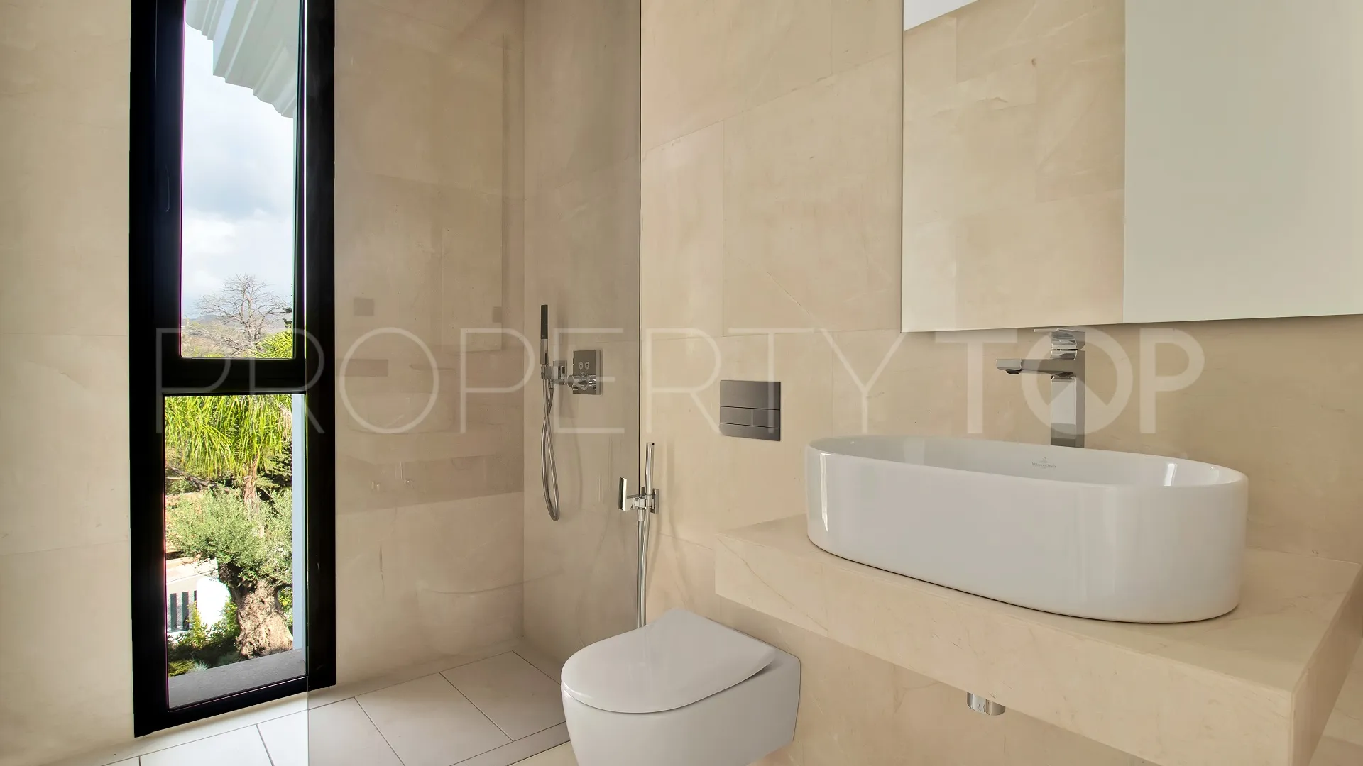 For sale Golden Mile villa