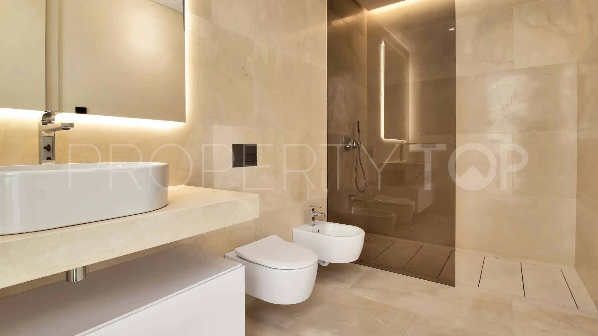 For sale Golden Mile villa