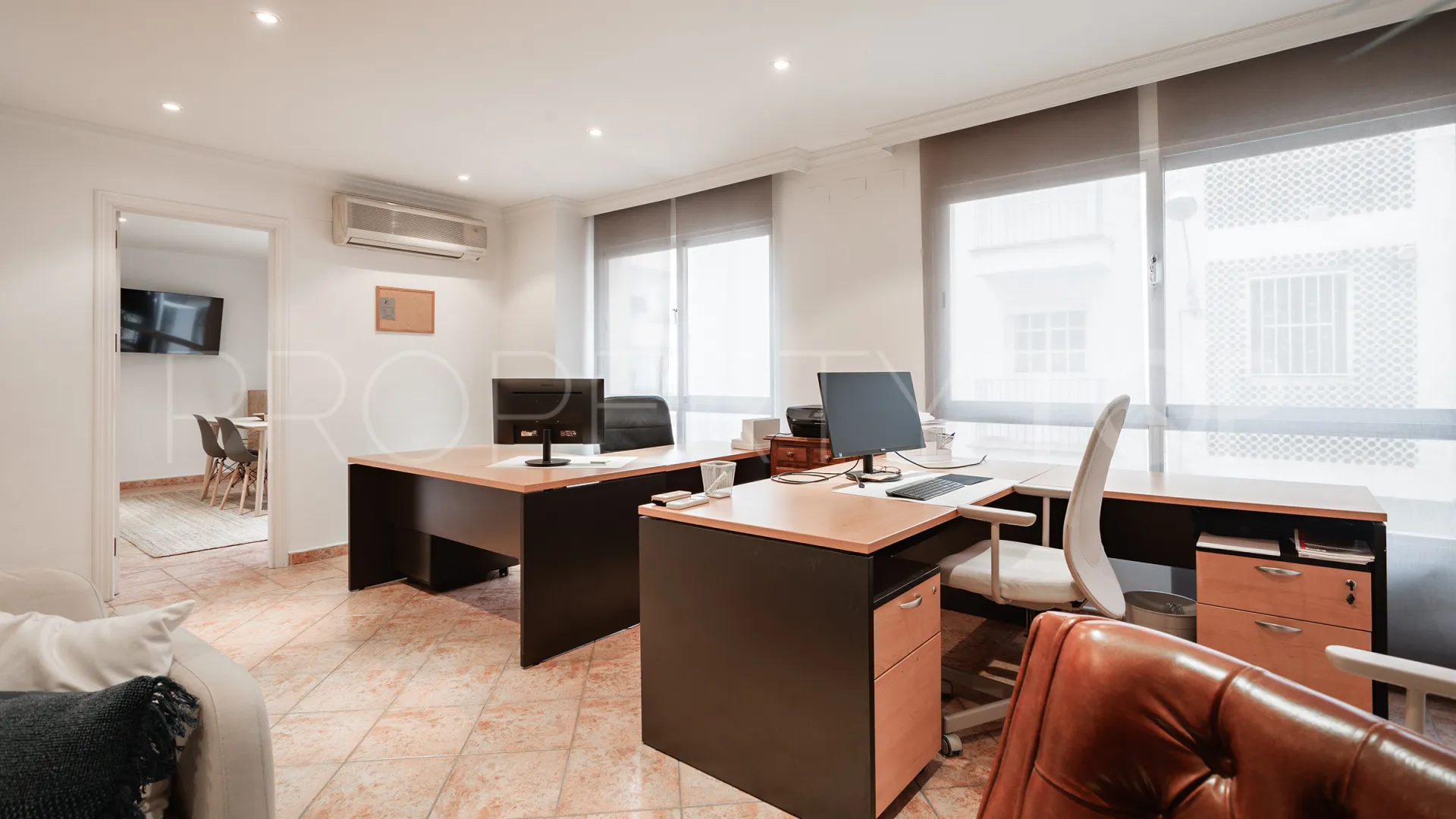 San Pedro de Alcantara 2 bedrooms office for sale