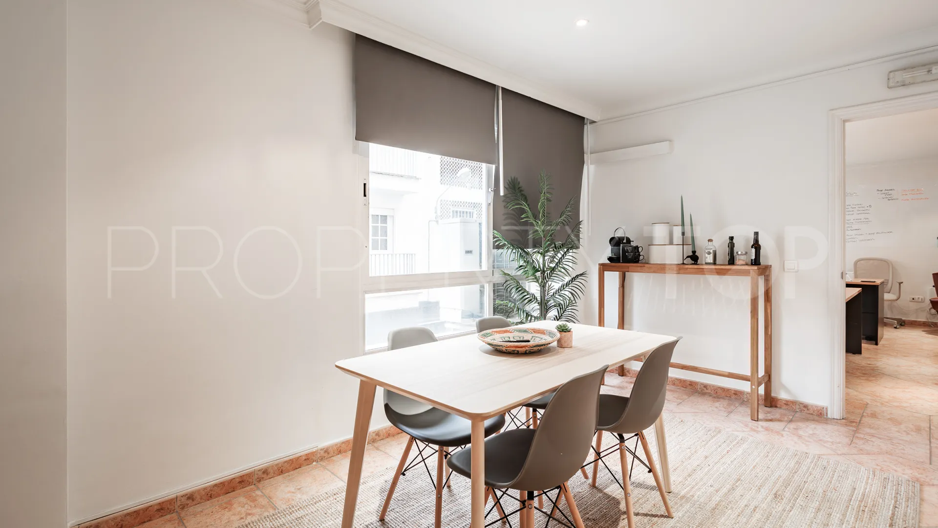 San Pedro de Alcantara 2 bedrooms office for sale