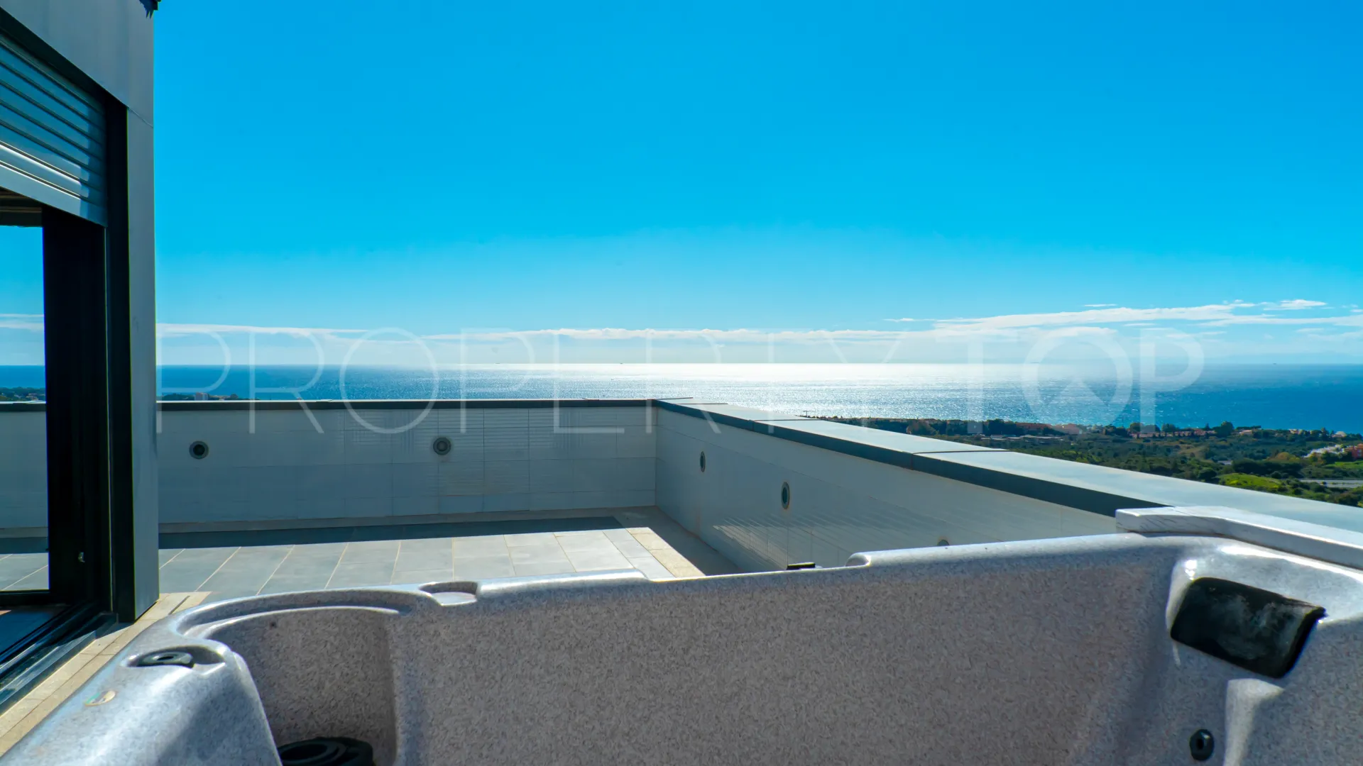For sale villa in Los Altos de los Monteros