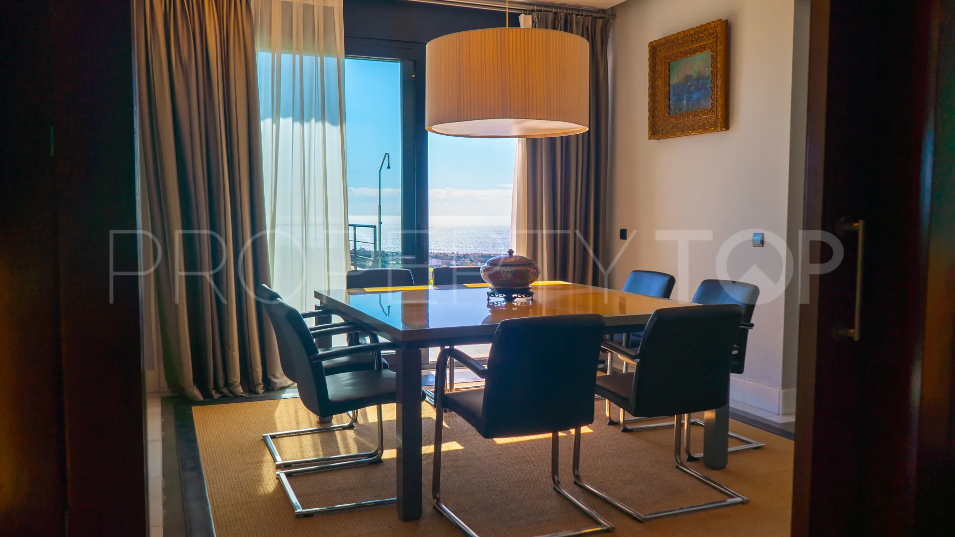 For sale villa in Los Altos de los Monteros