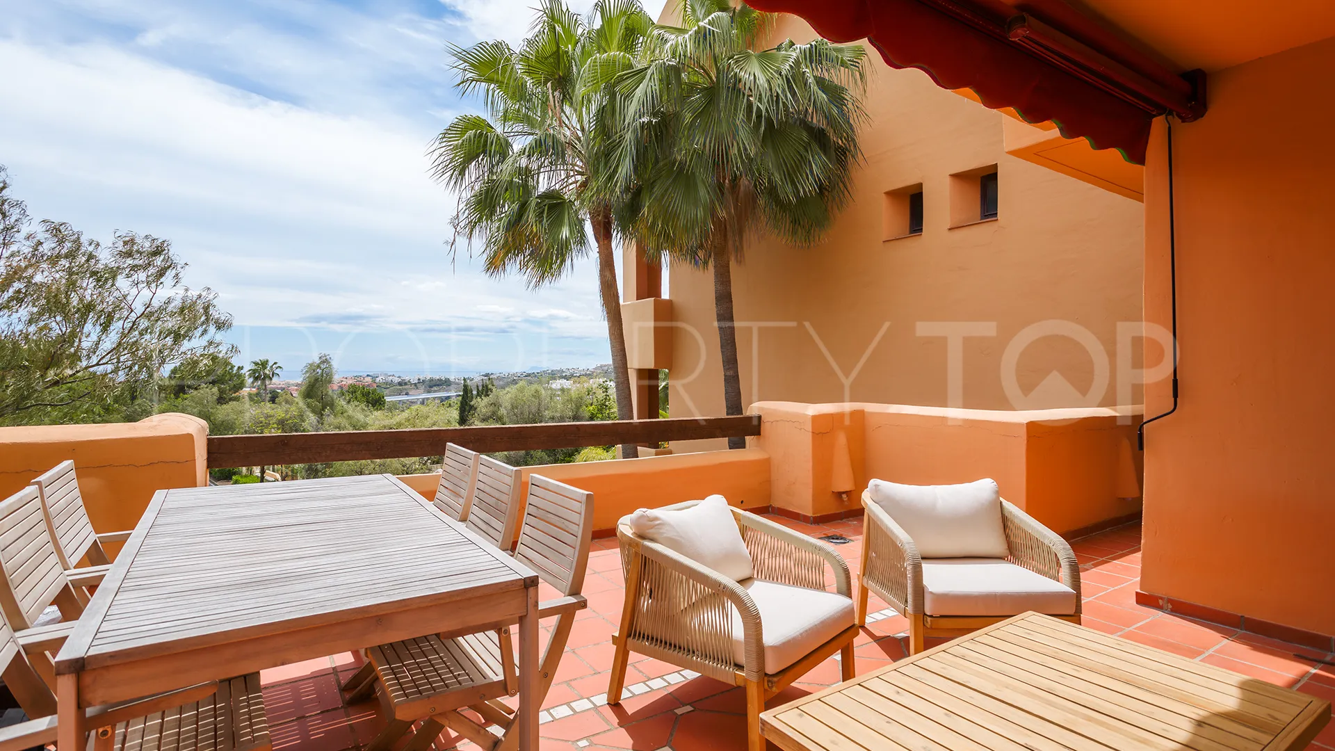 For sale Cumbres de Los Almendros 2 bedrooms apartment