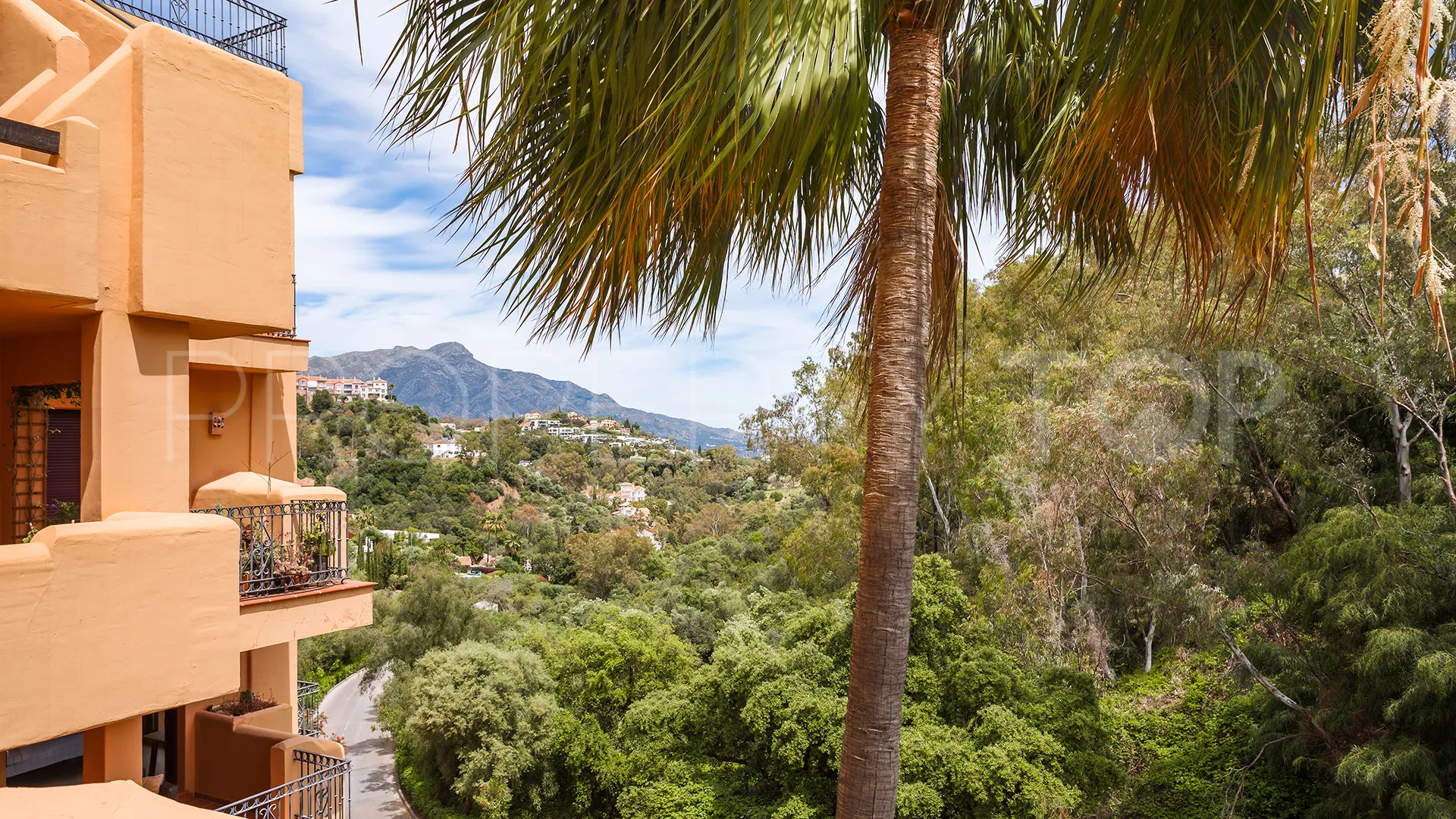 For sale Cumbres de Los Almendros 2 bedrooms apartment