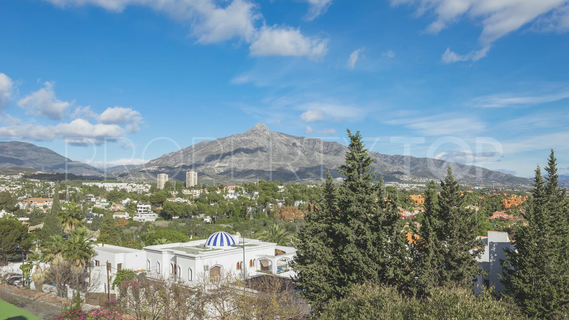 Conjunto Casaño, apartamento de 3 dormitorios a la venta
