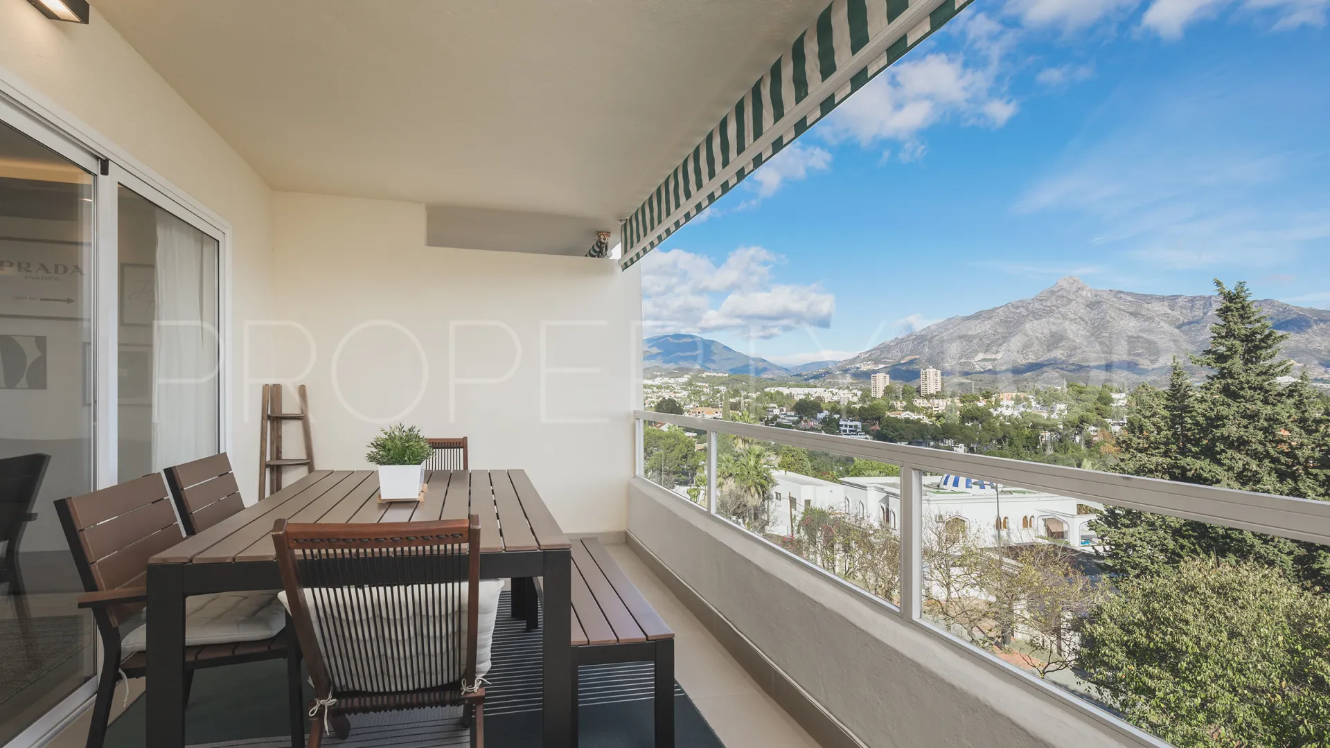 Conjunto Casaño, apartamento de 3 dormitorios a la venta