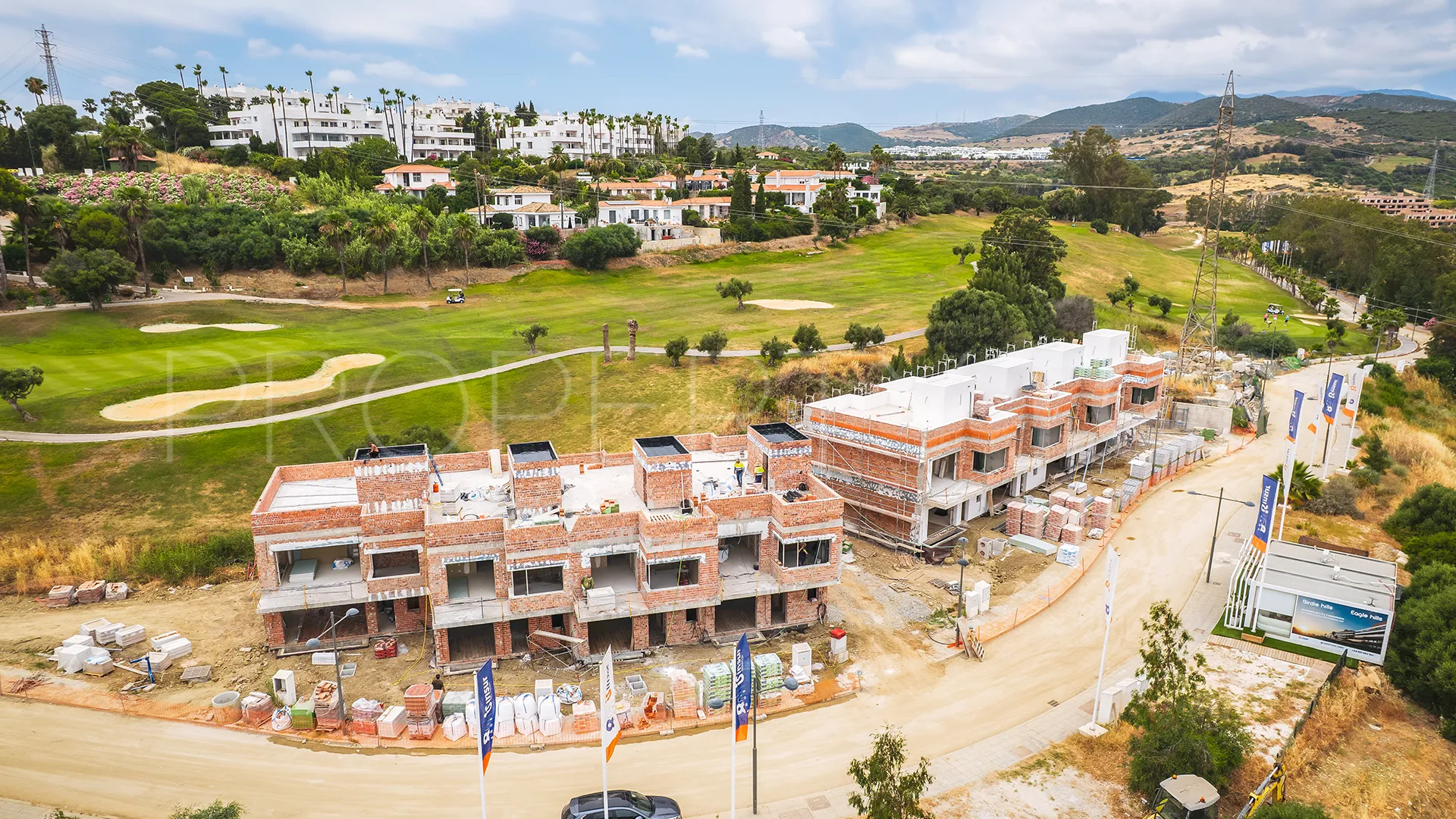 Buy town house in Estepona Golf with 3 bedrooms