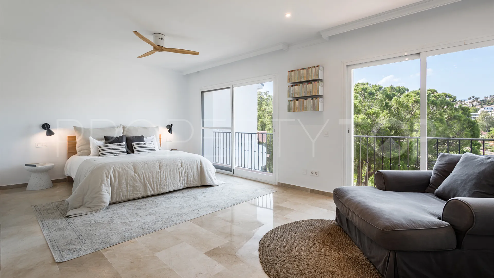 For sale town house in La Quinta