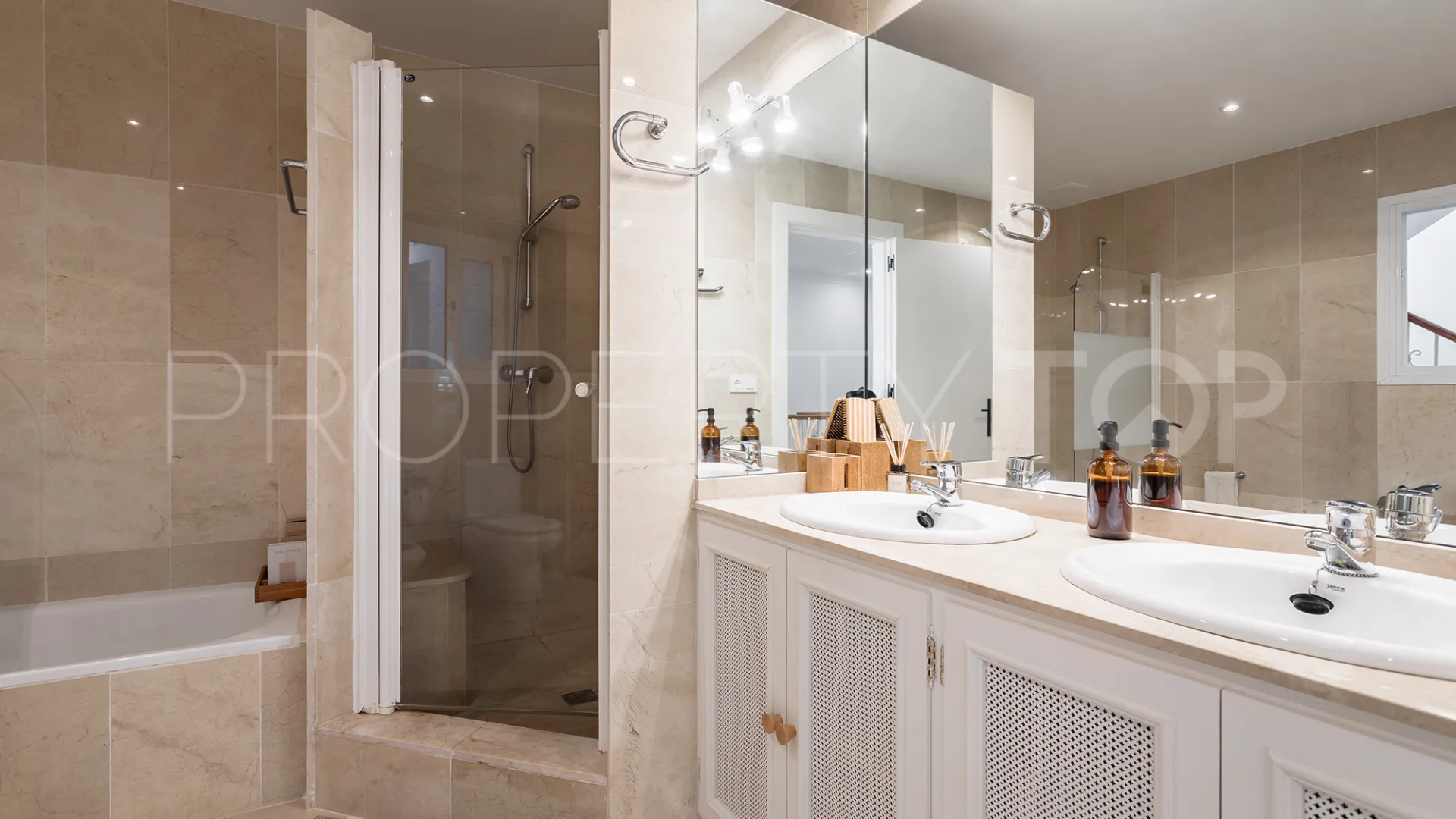 For sale town house in La Quinta